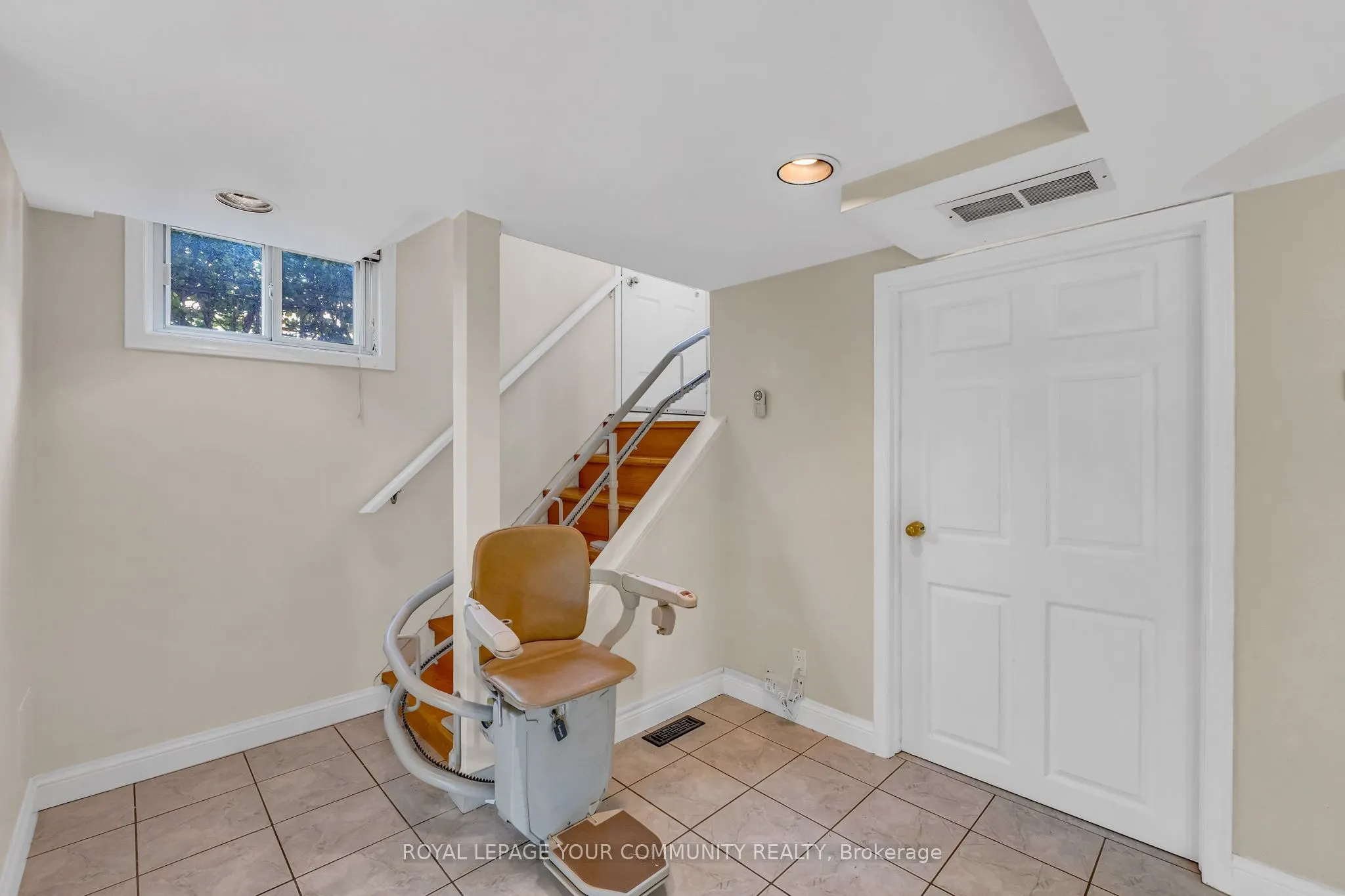 6 Hentob Court