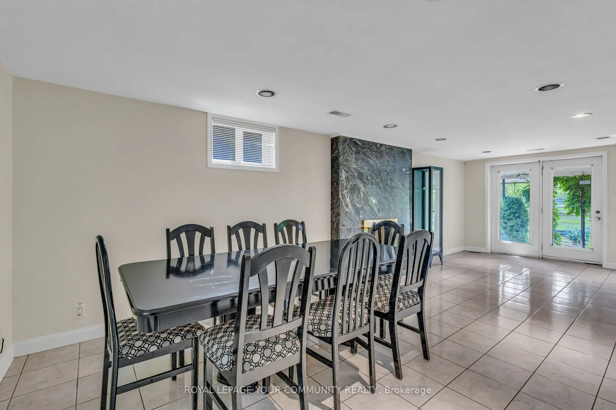 6 Hentob Court