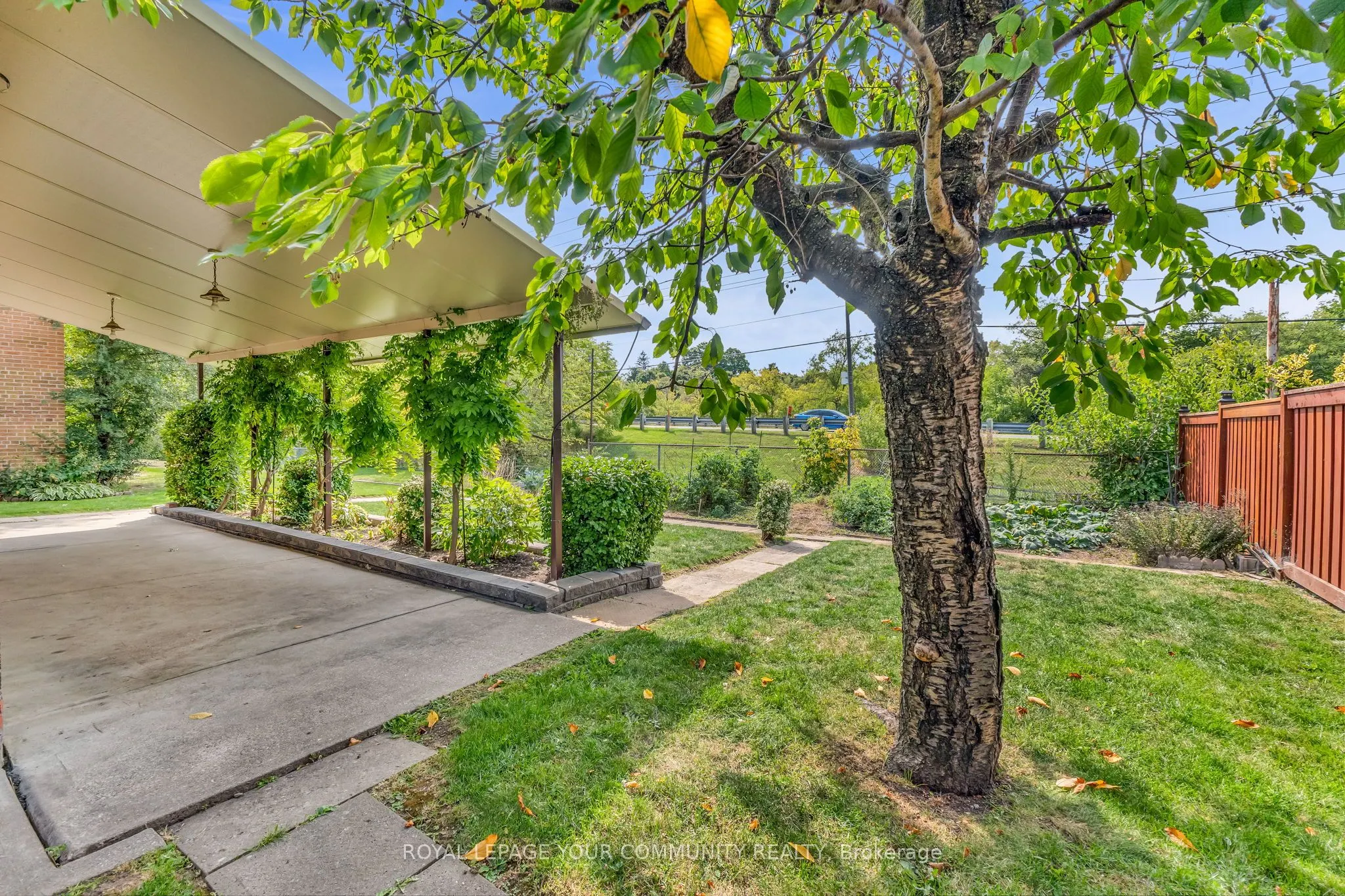 6 Hentob Court