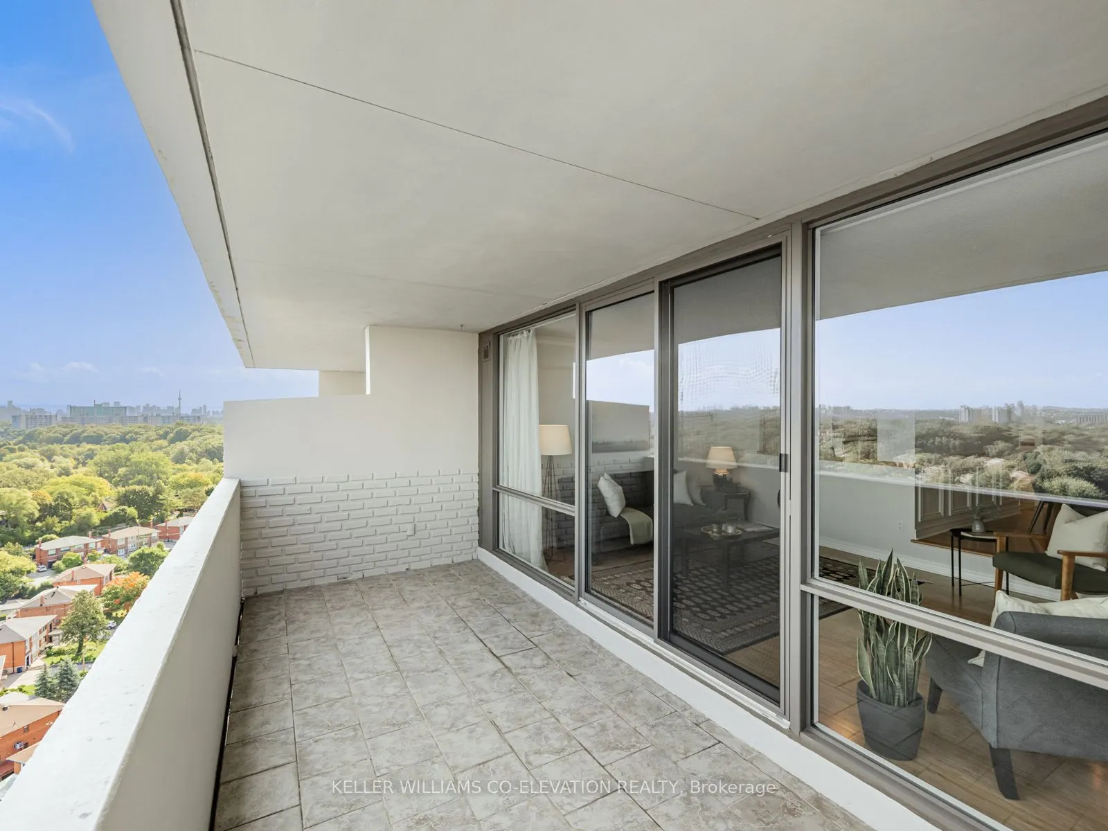 250 Scarlett Road, #2009