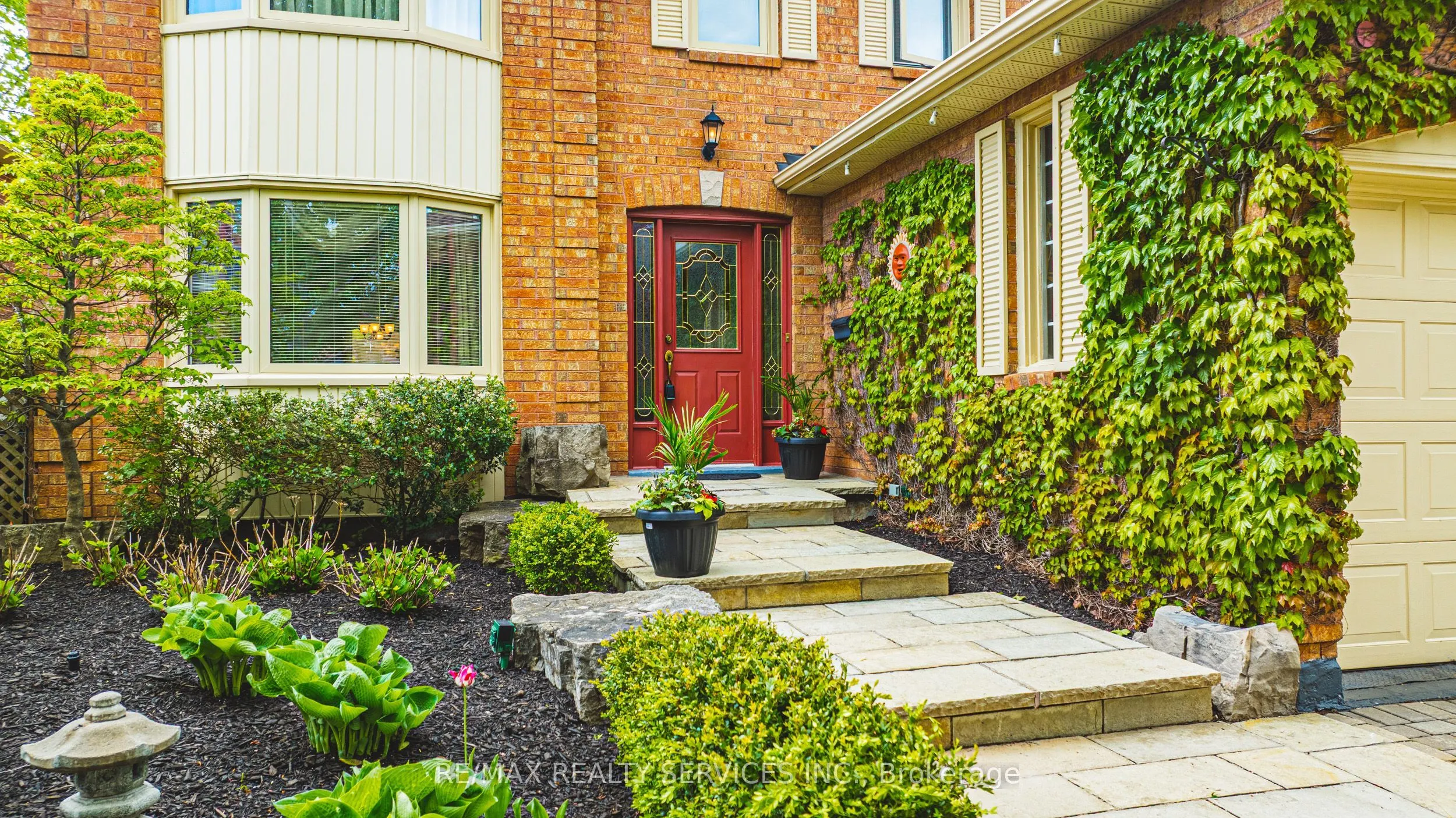 17 Cox Crescent