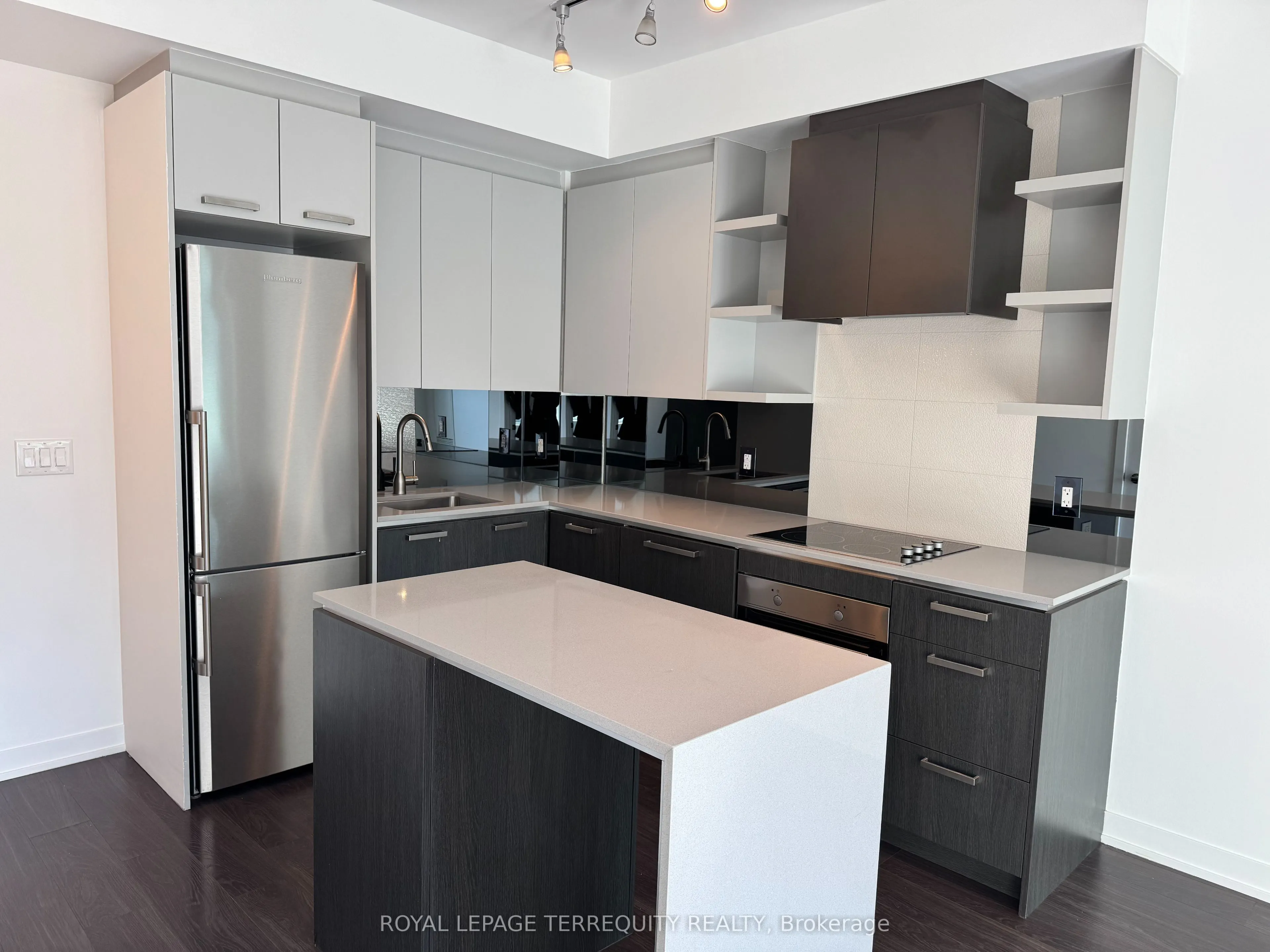 1830 Bloor Street W, #713