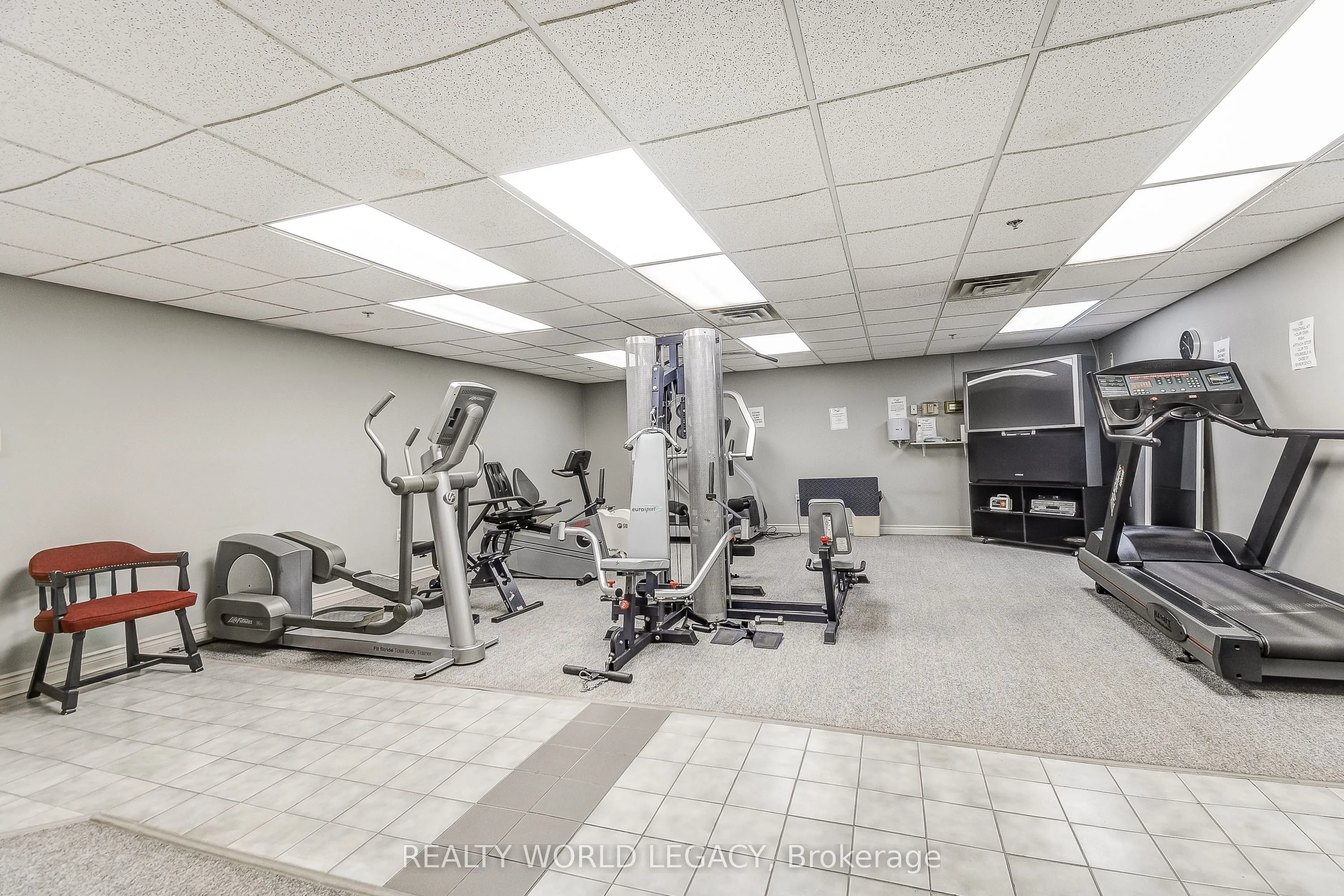 1237 North Shore Boulevard E, #906