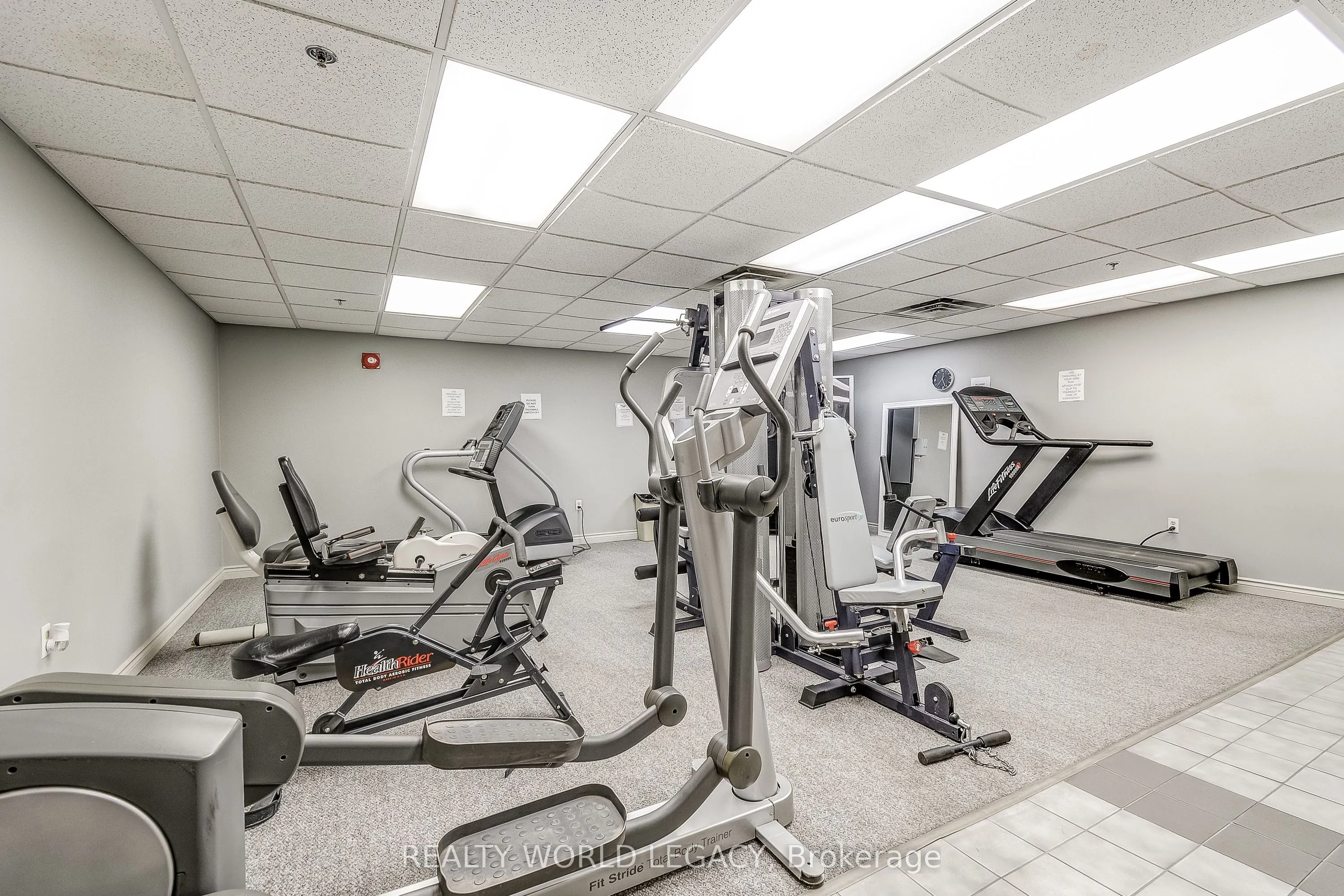 1237 North Shore Boulevard E, #906