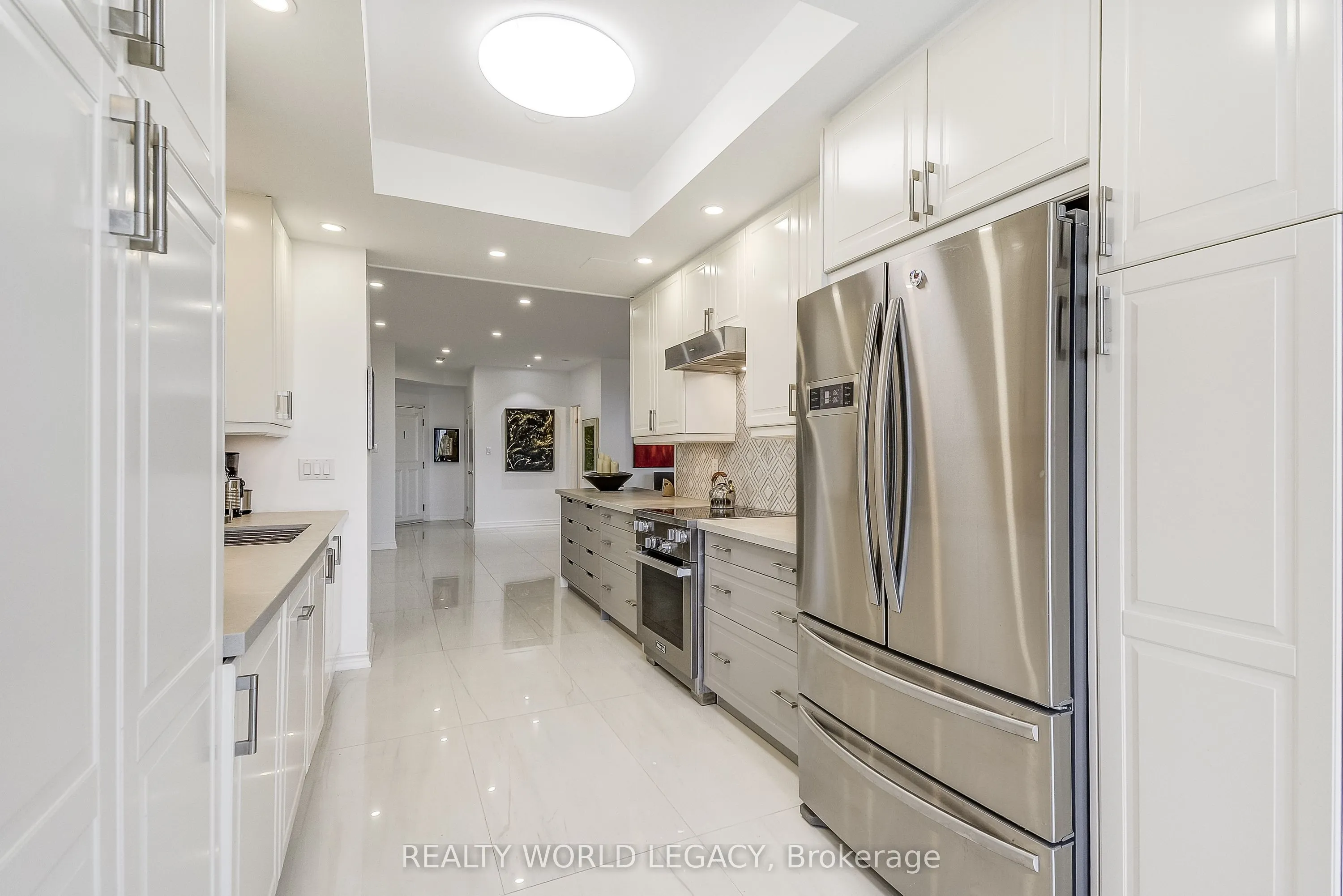 1237 North Shore Boulevard E, #906