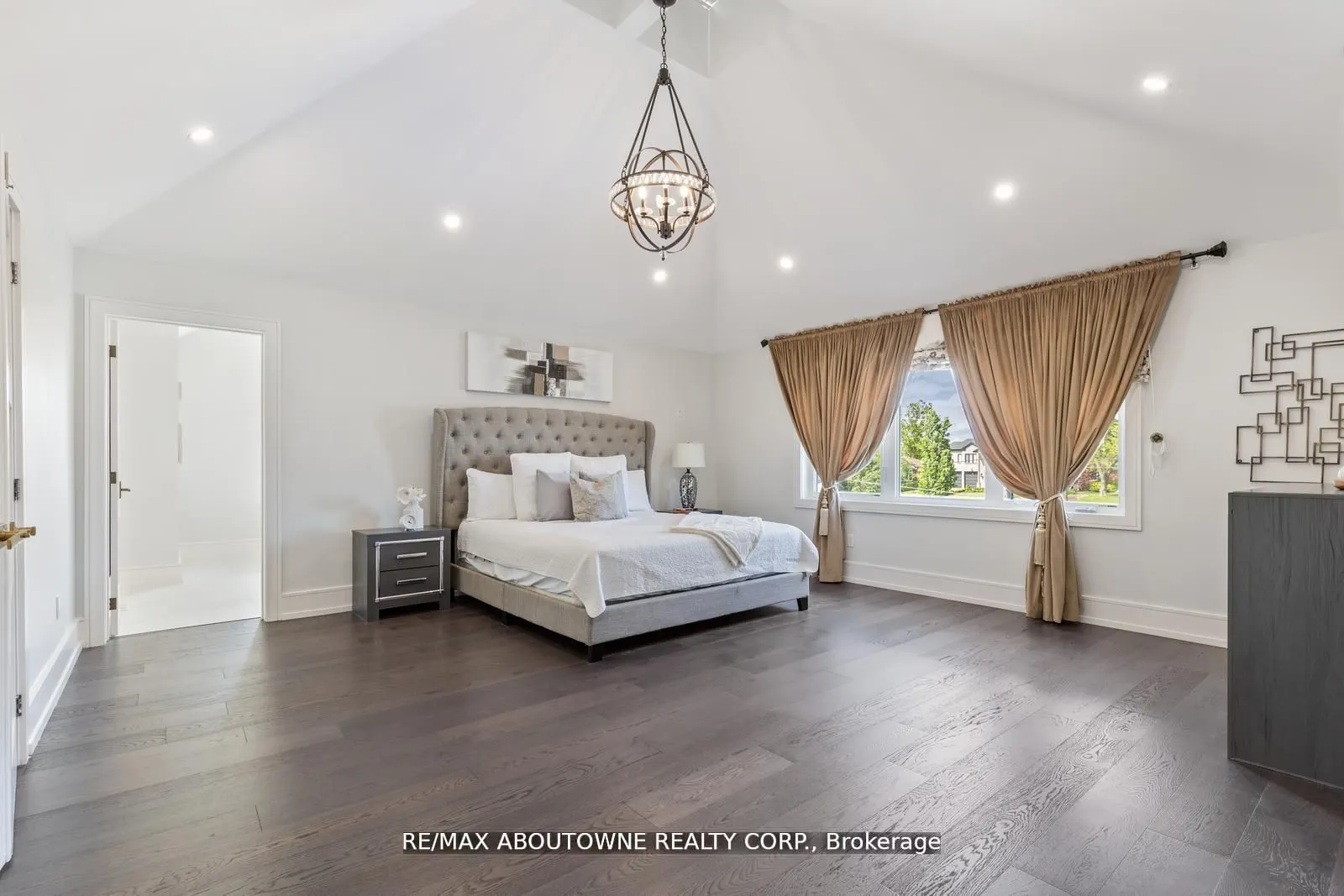265 Woodale Avenue, #Upper