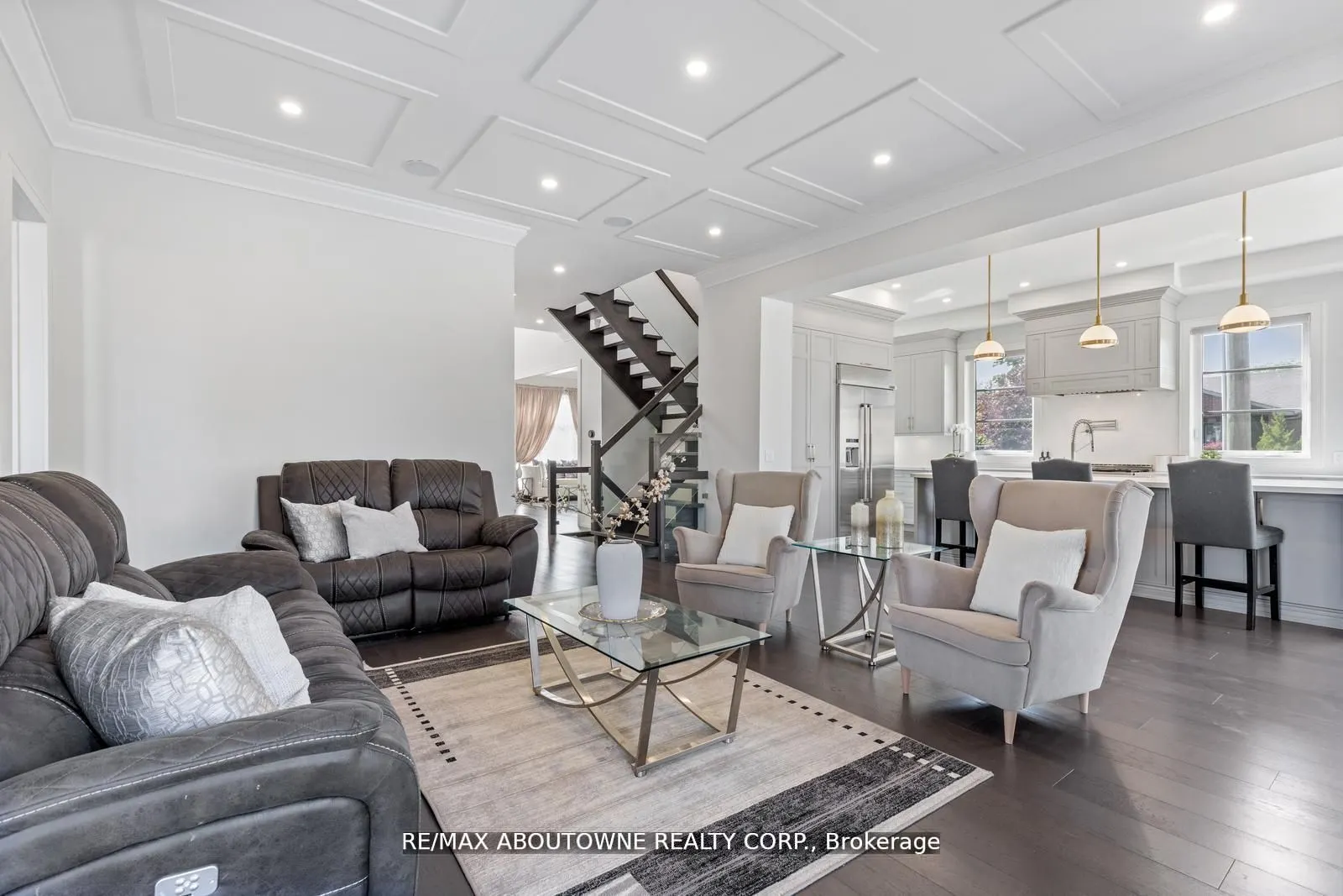 265 Woodale Avenue, #Upper