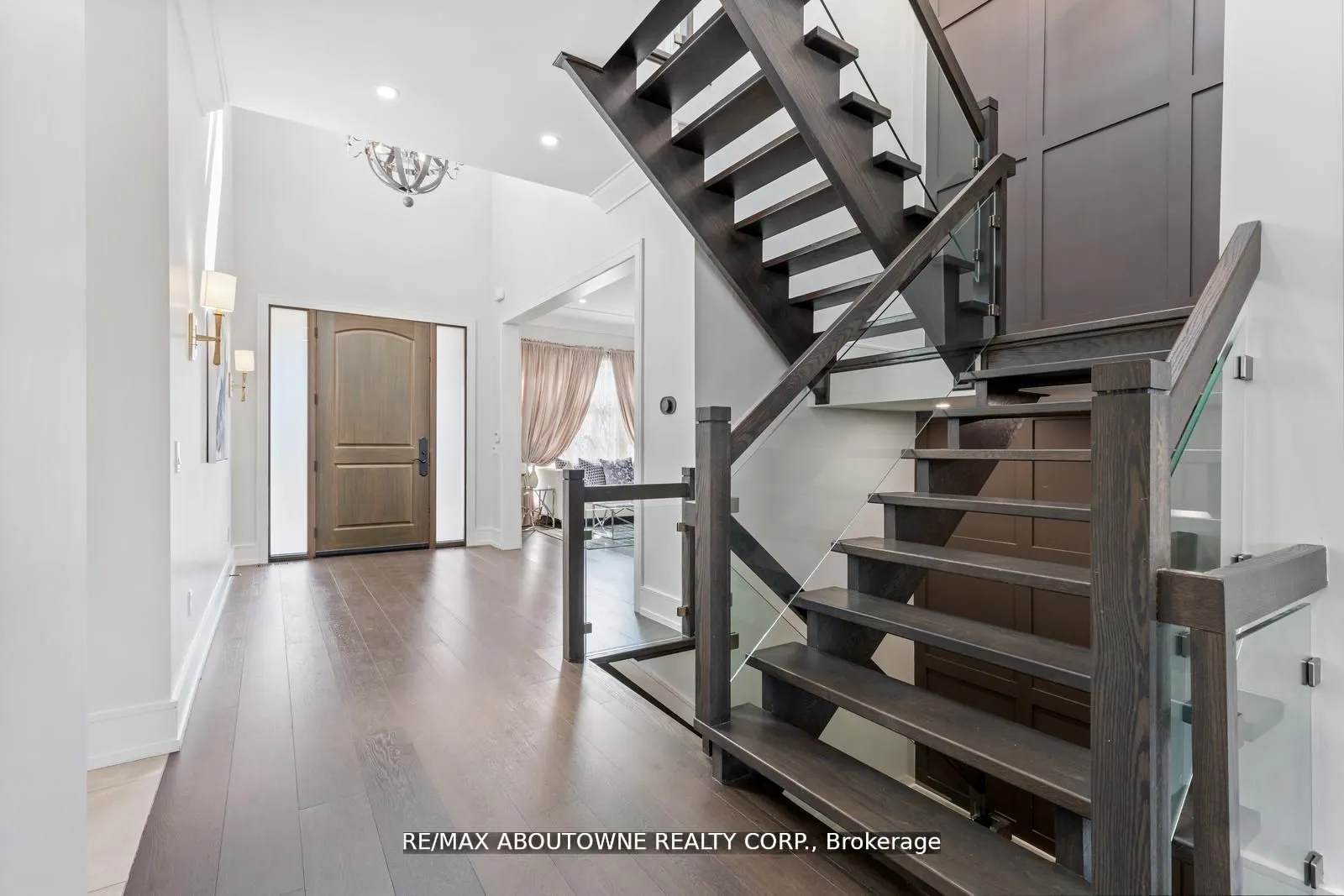 265 Woodale Avenue, #Upper