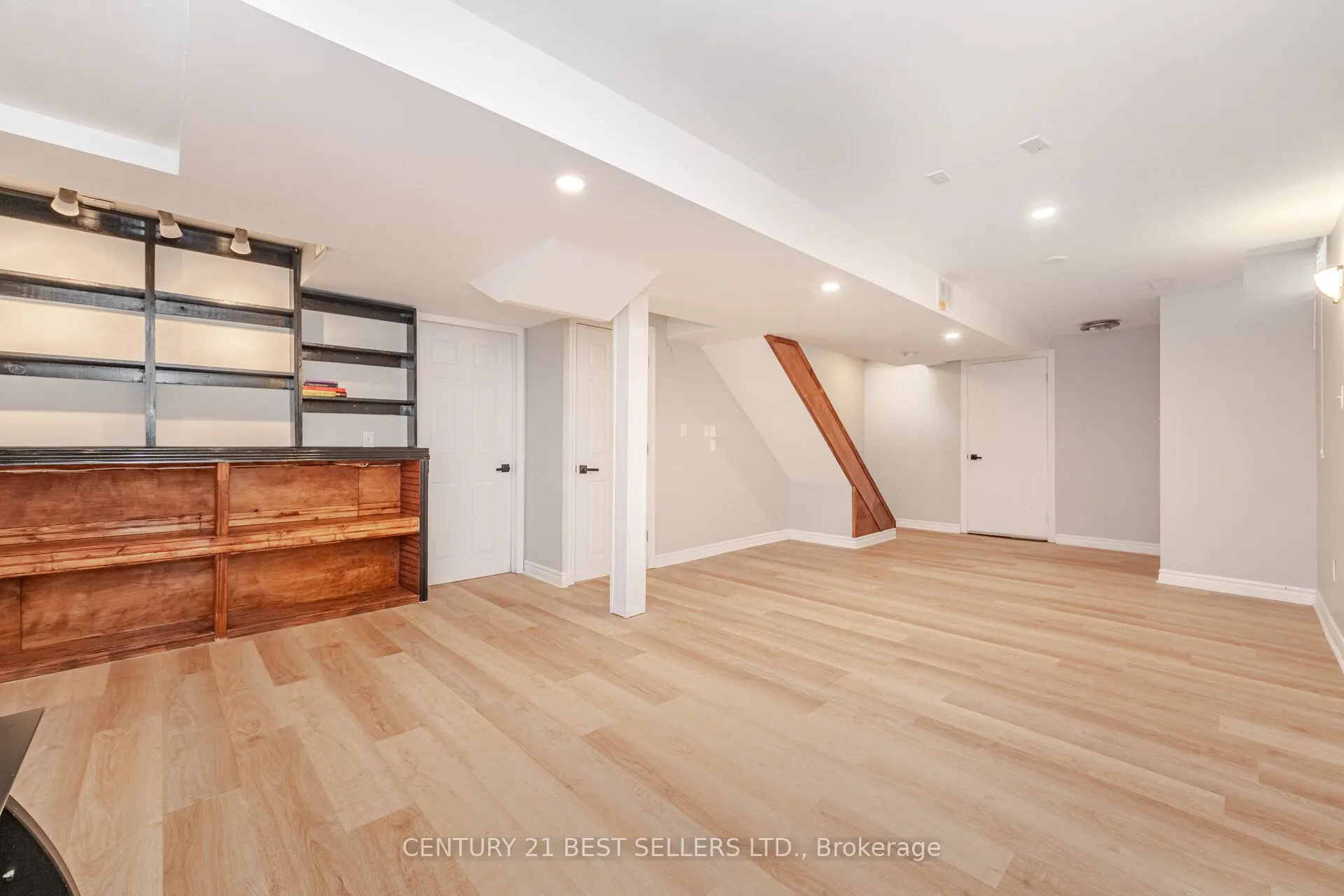 222 Andrews Trail
