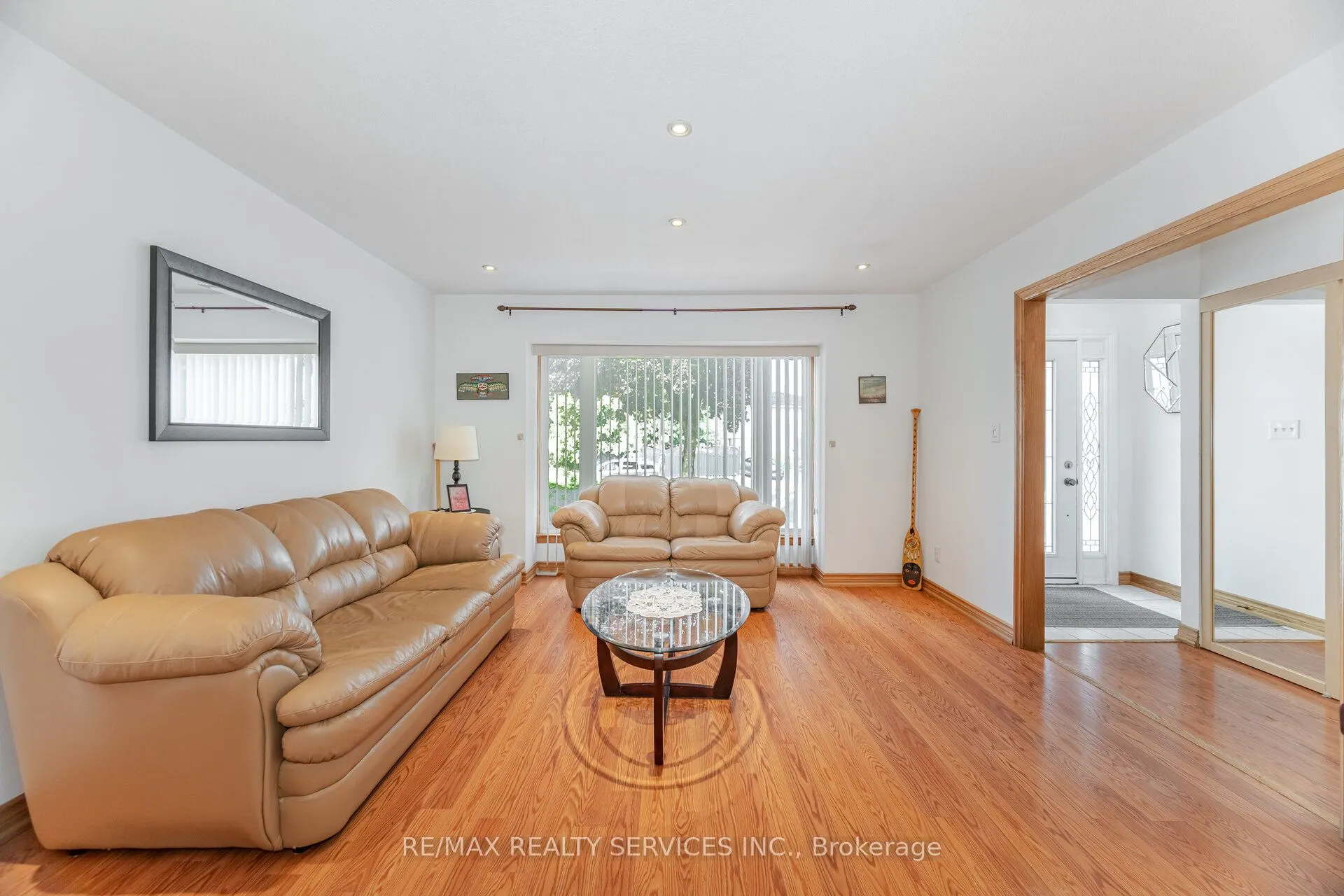6 Glenmore Crescent