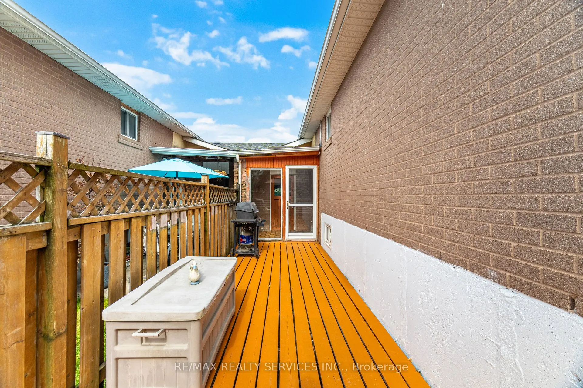 6 Glenmore Crescent
