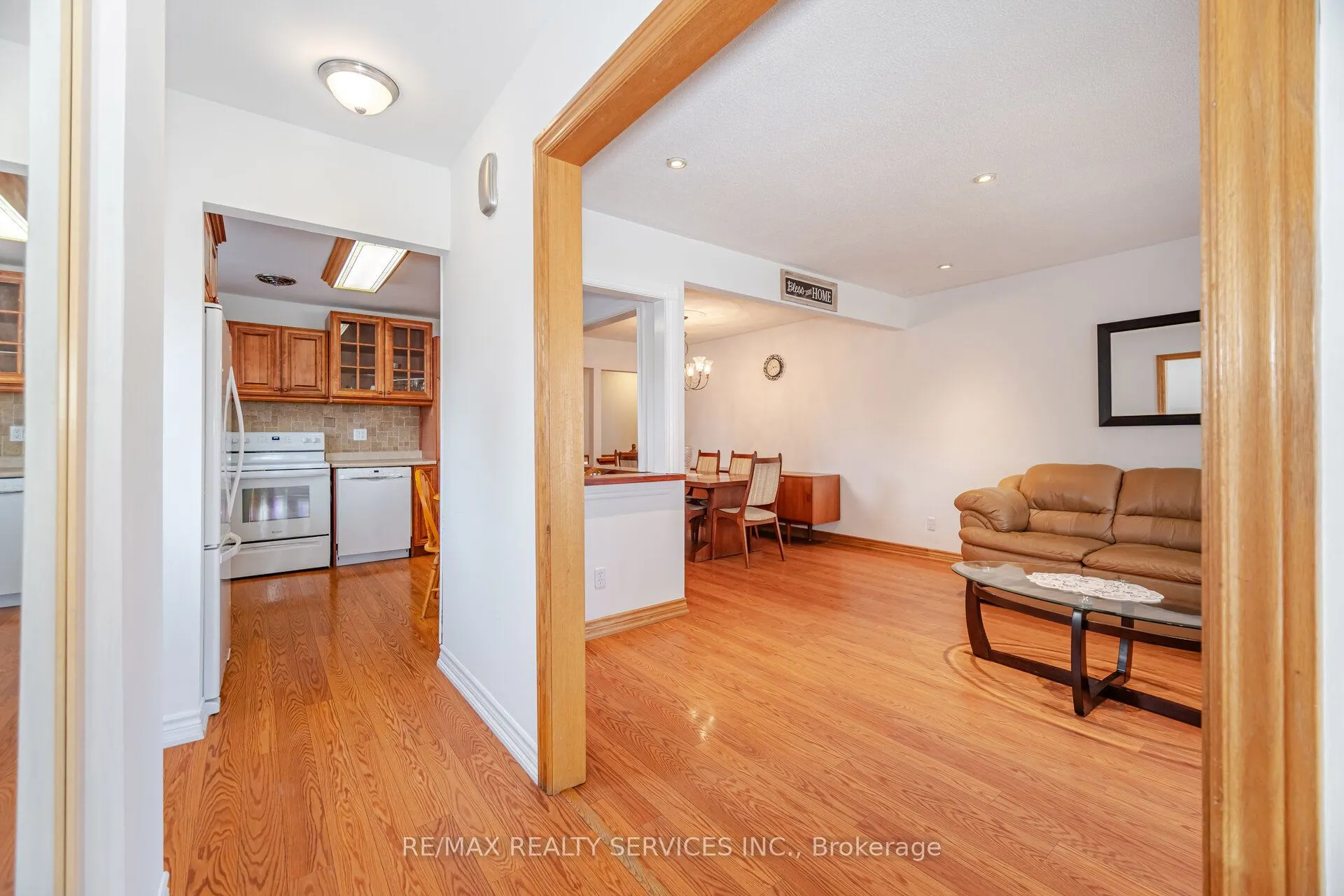 6 Glenmore Crescent