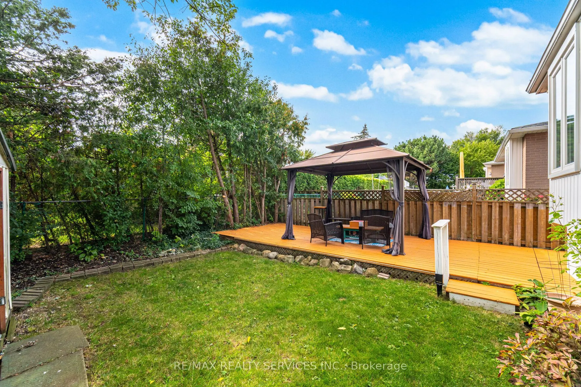 6 Glenmore Crescent
