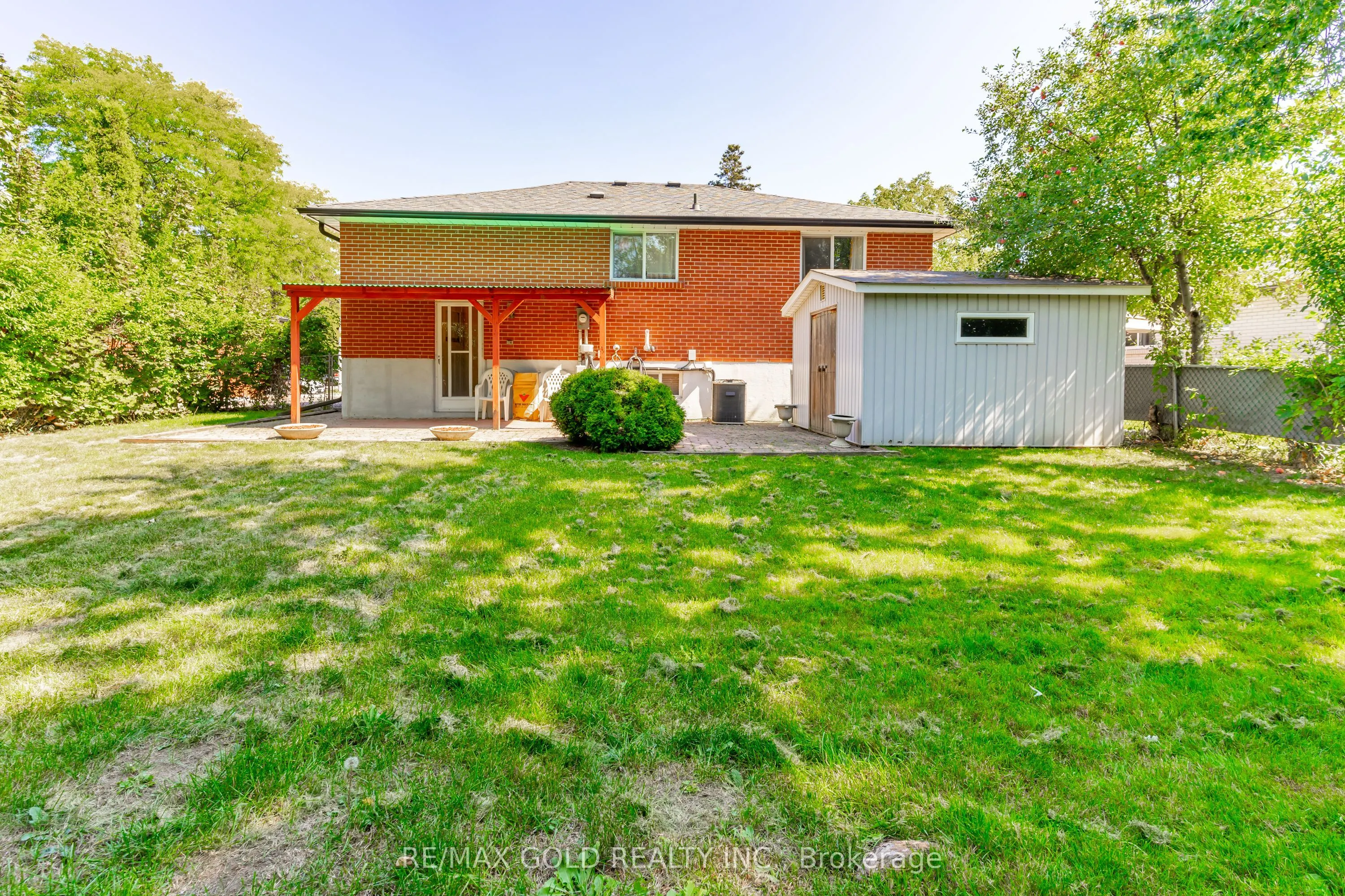 20 Dunster Crescent