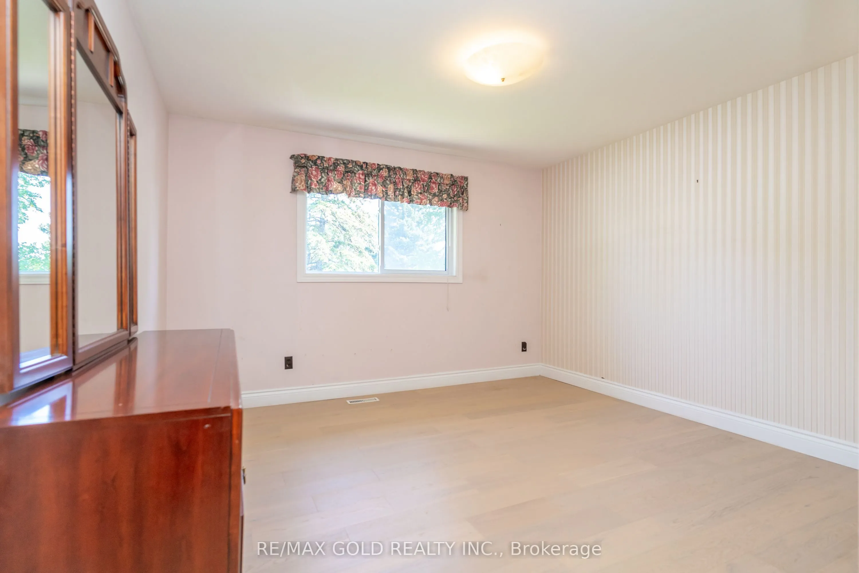 20 Dunster Crescent
