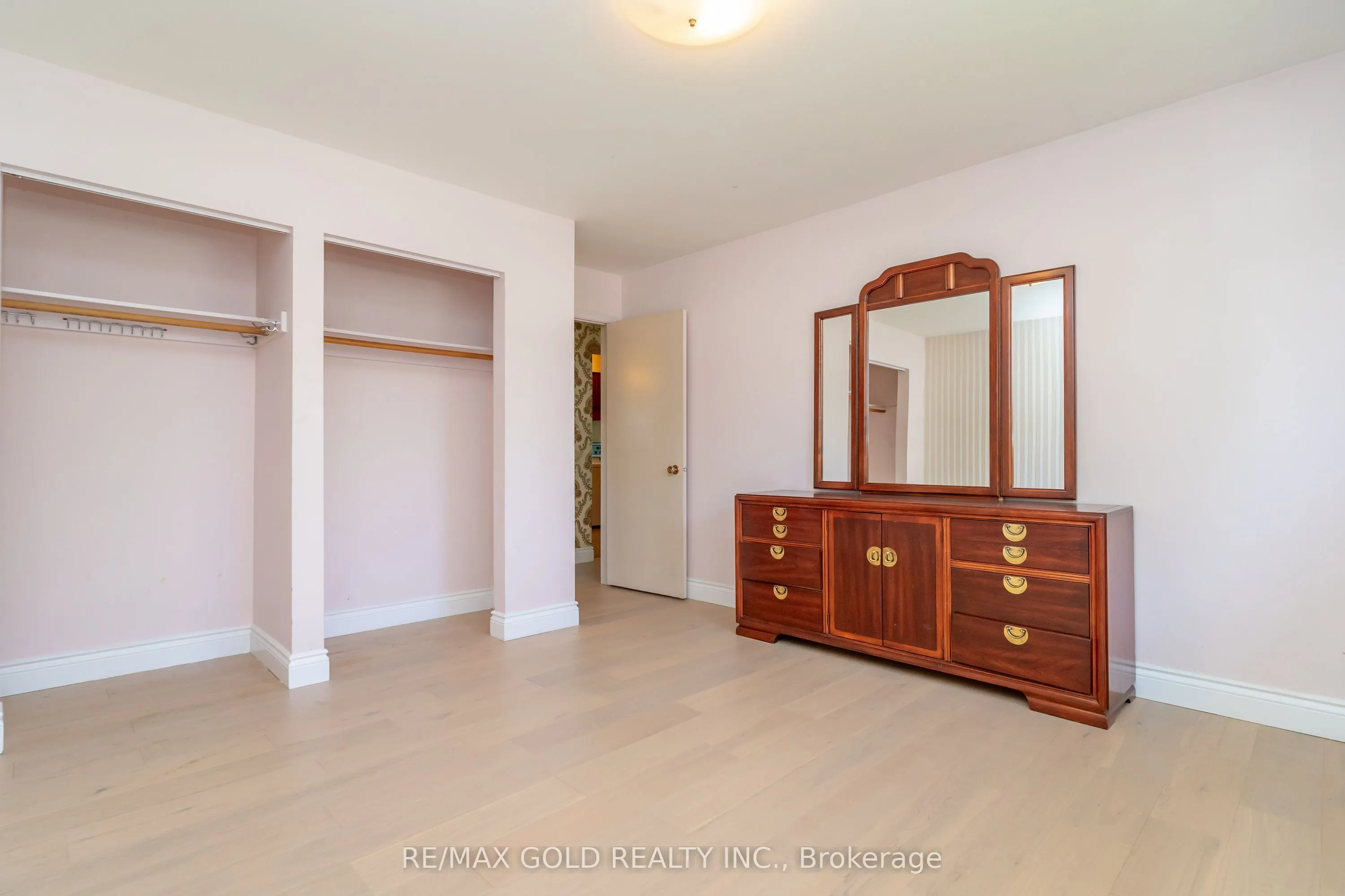 20 Dunster Crescent