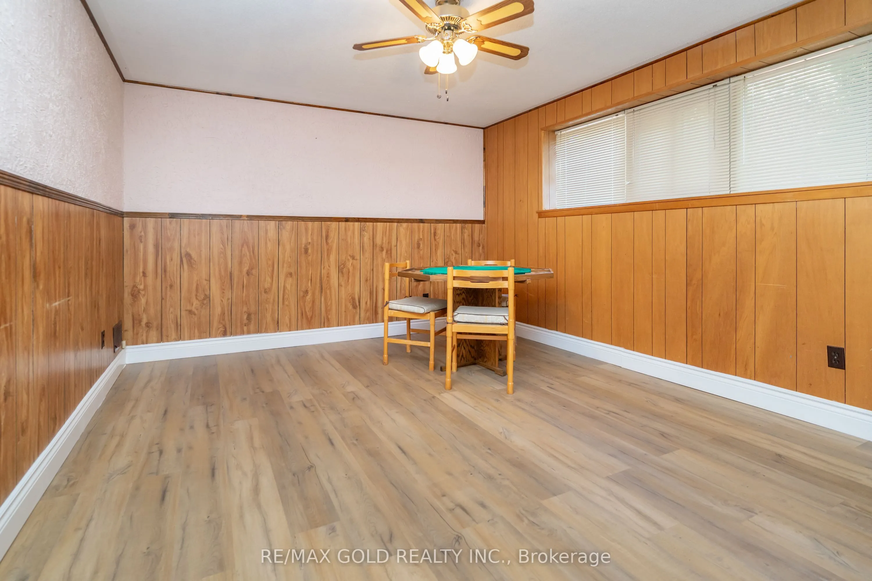 20 Dunster Crescent