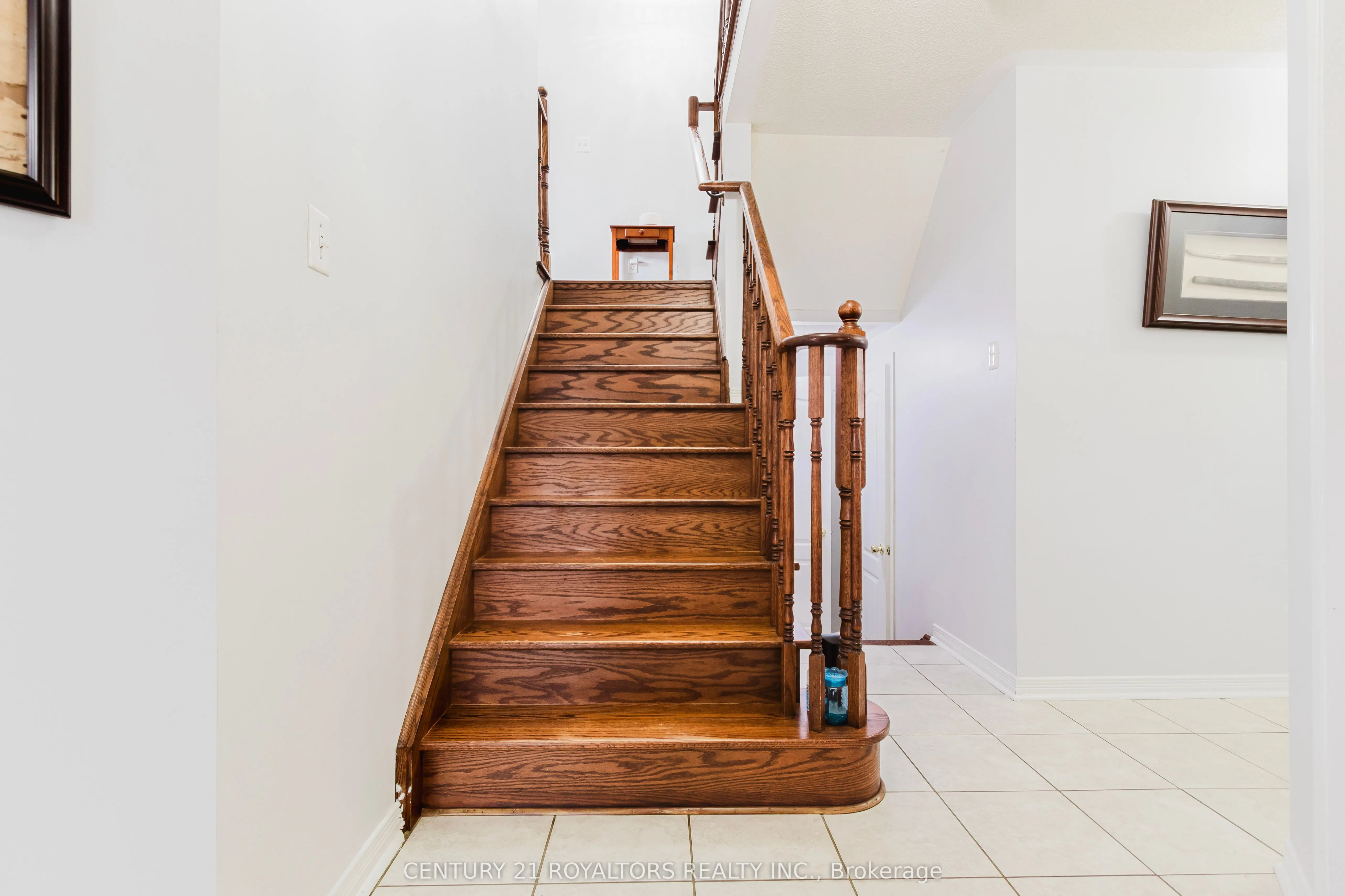 19 OXTAIL Lane
