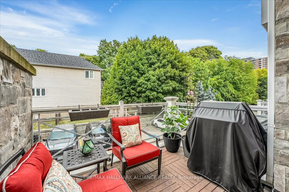 1011 Deta Road, #701
