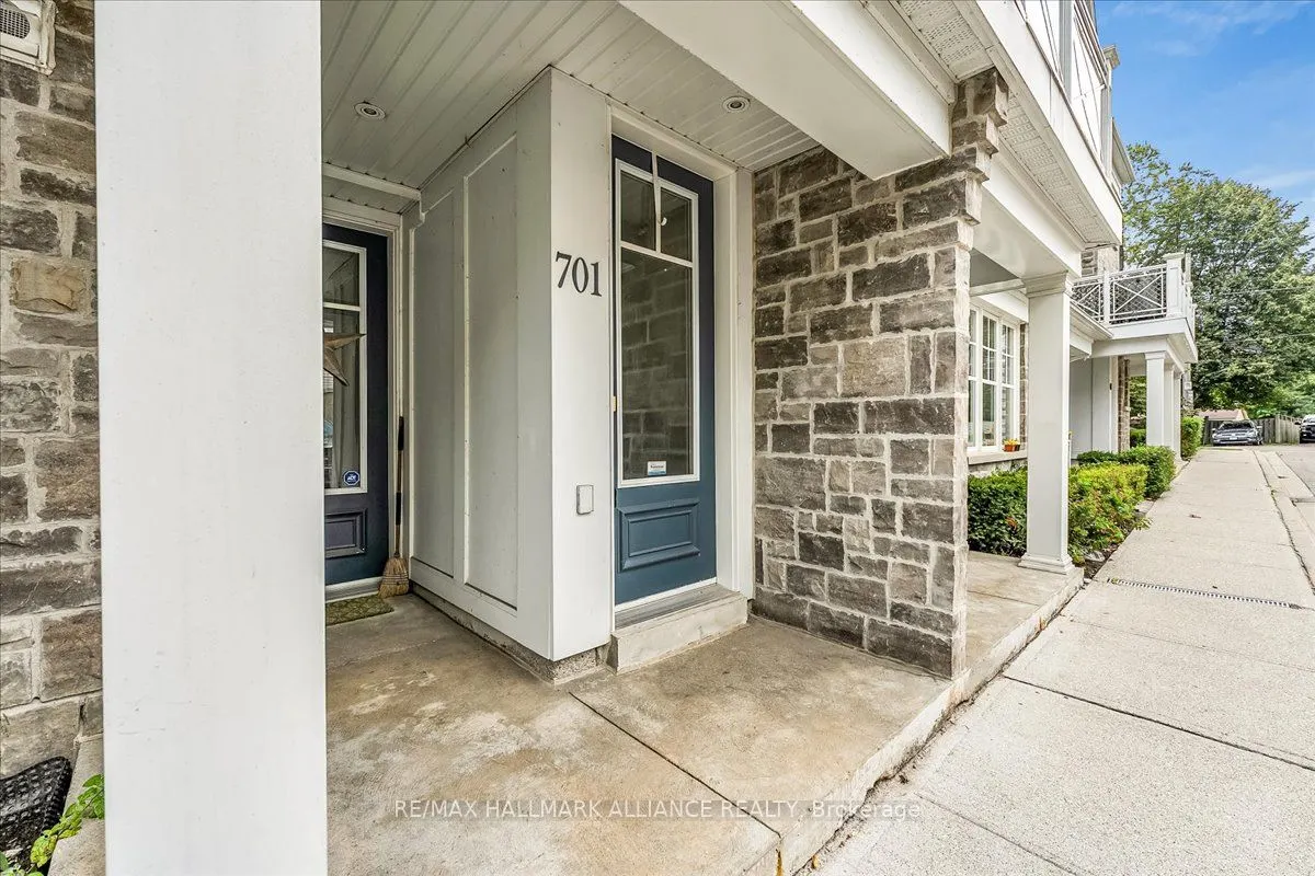 1011 Deta Road, #701
