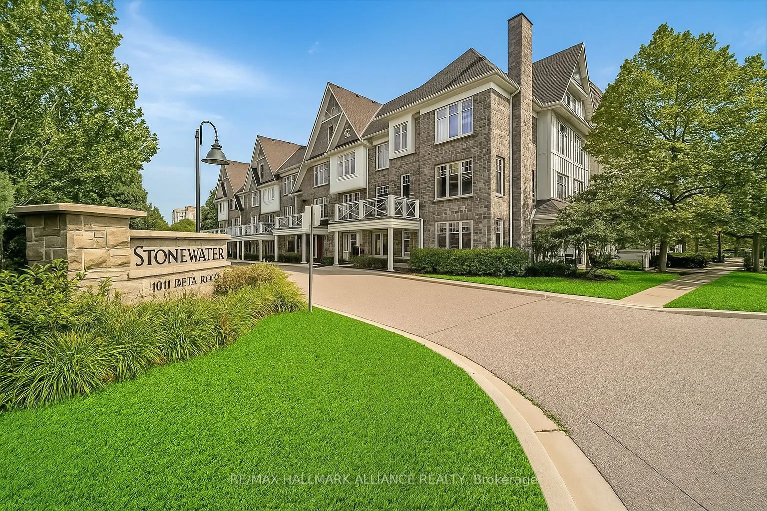 1011 Deta Road, #701