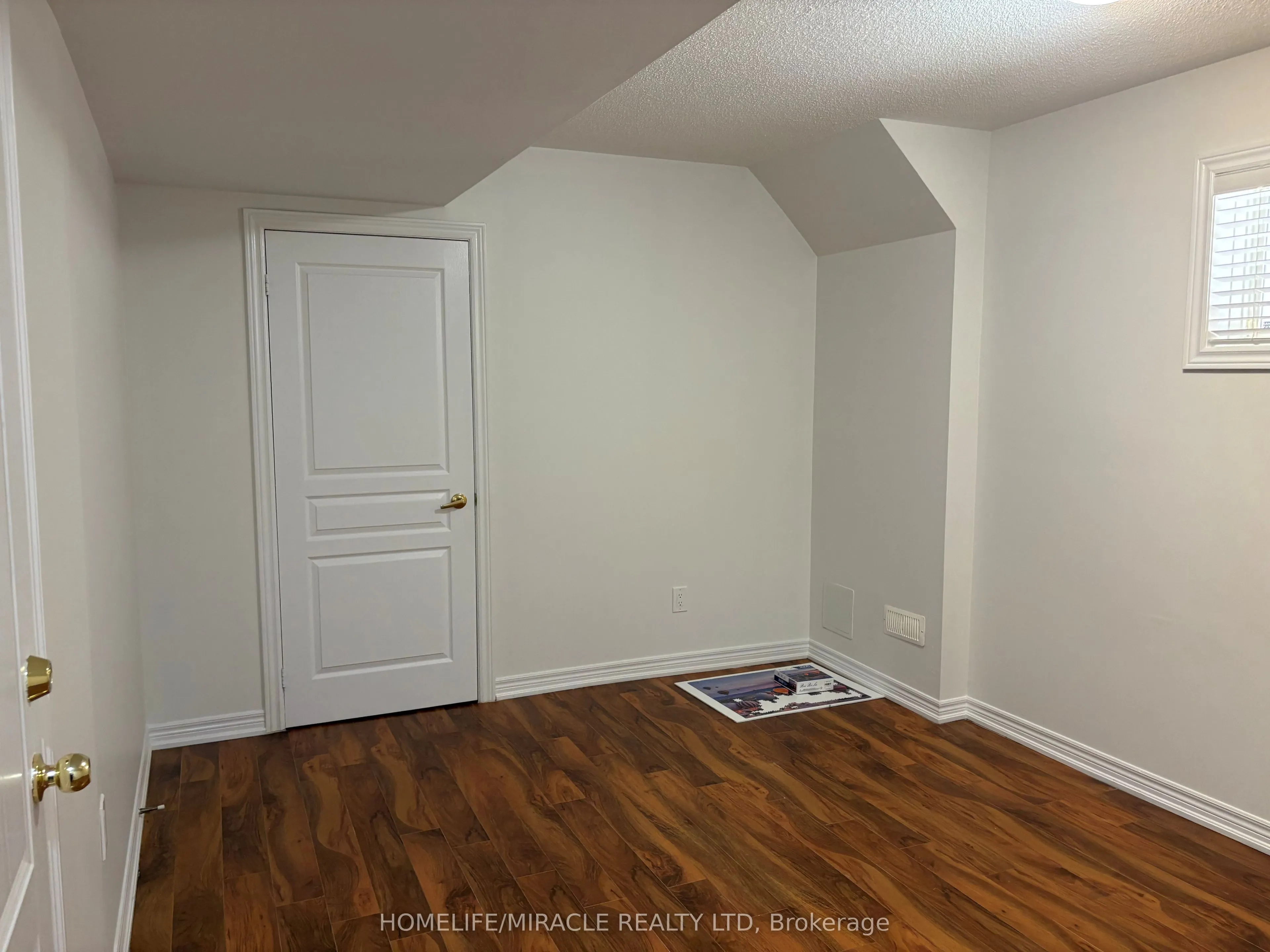 93 Thornbush Boulevard