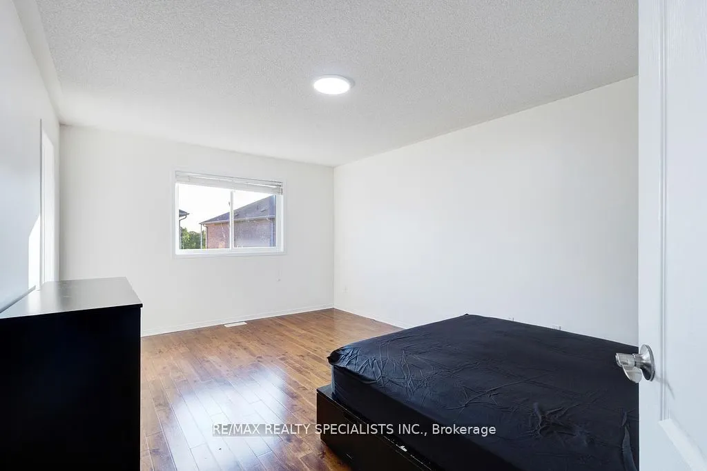 42 Trumpet Valley Boulevard
