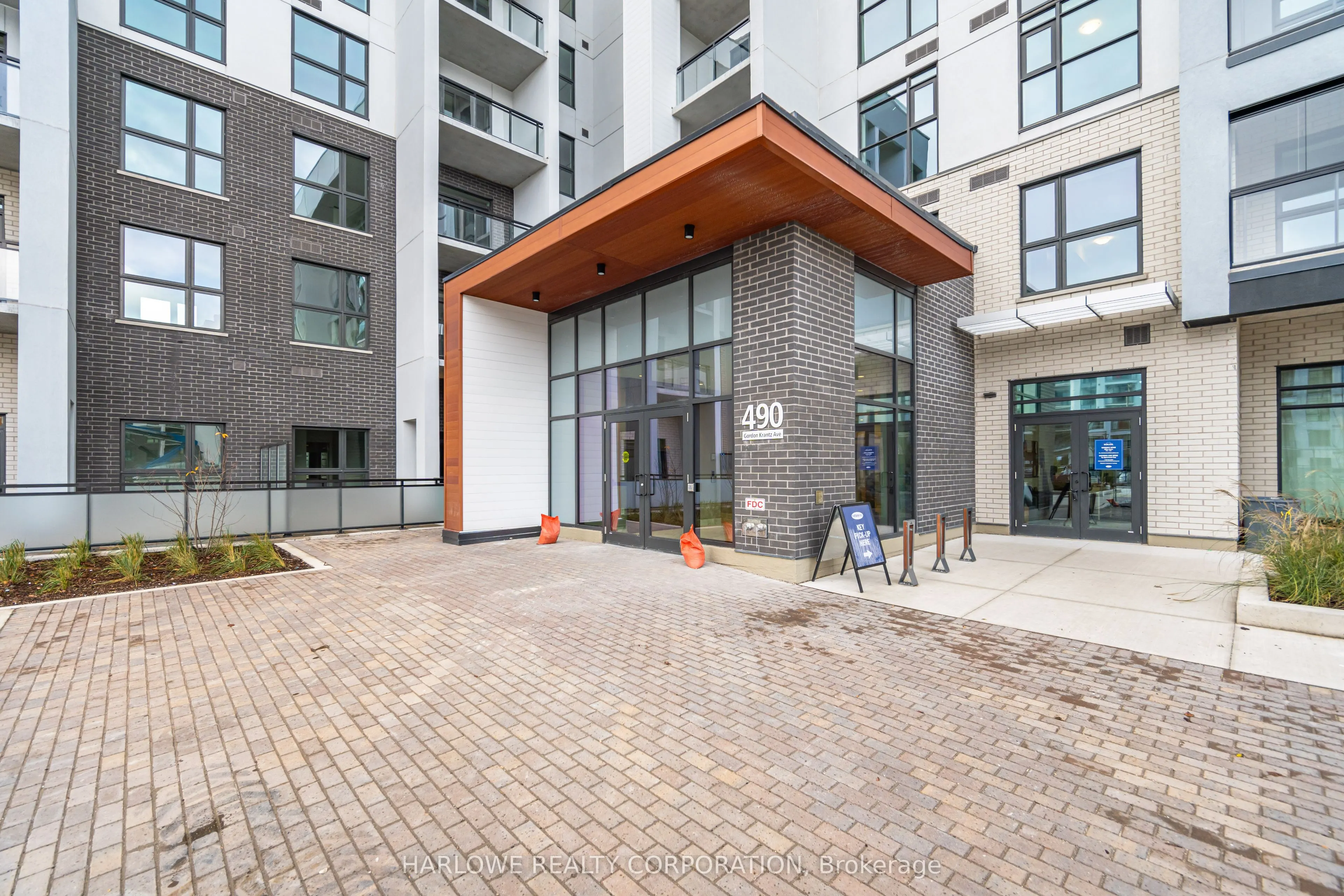 490 Gordon Krantz Avenue, #513