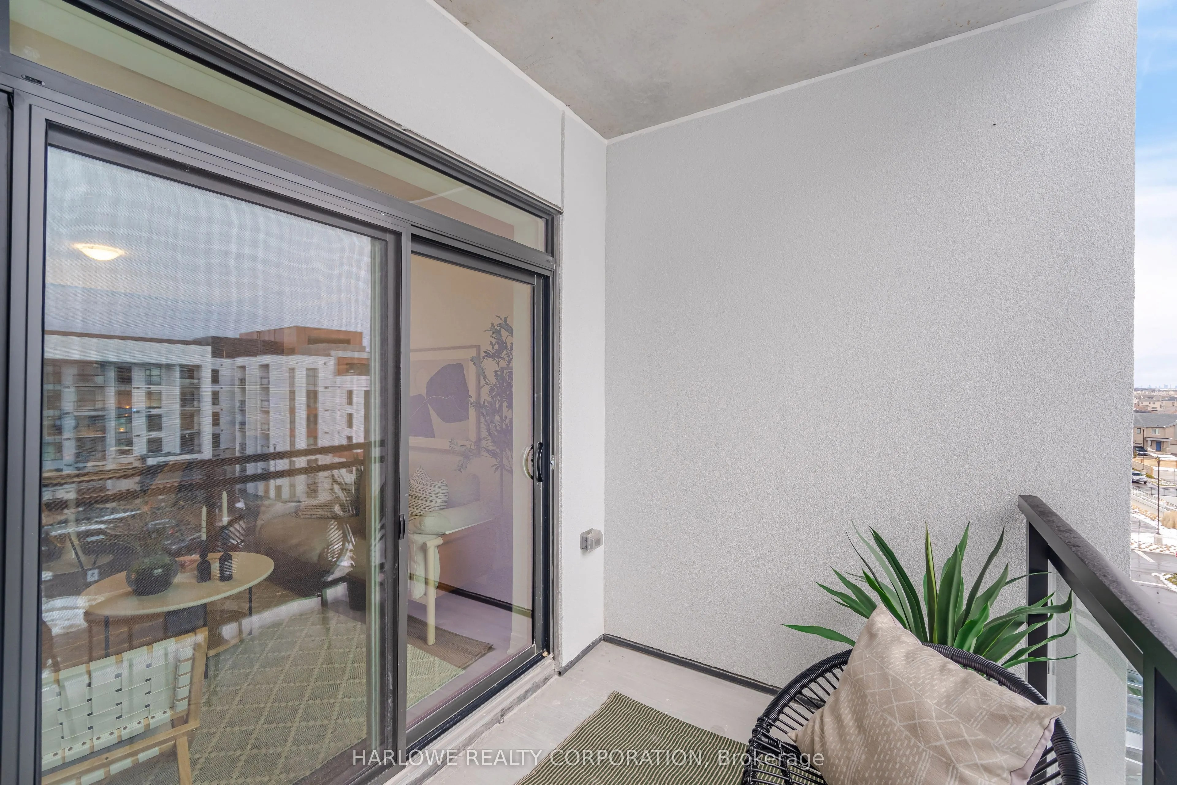 490 Gordon Krantz Avenue, #513