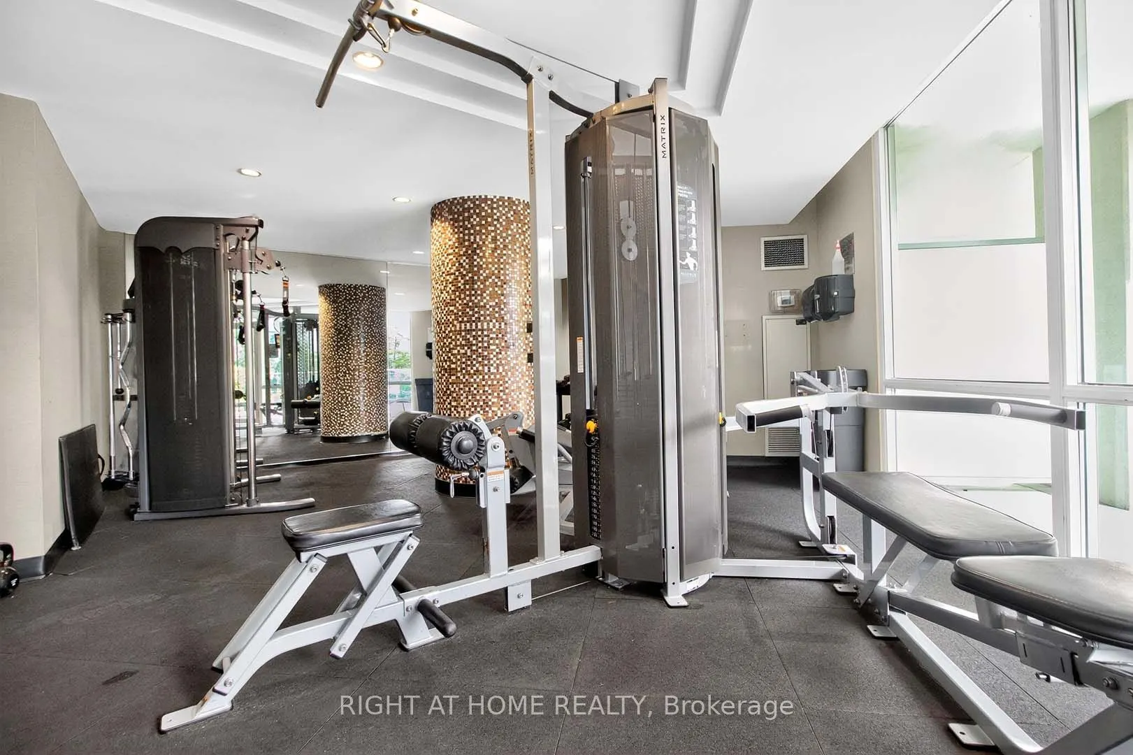 220 Burnhamthorpe Road W, #717