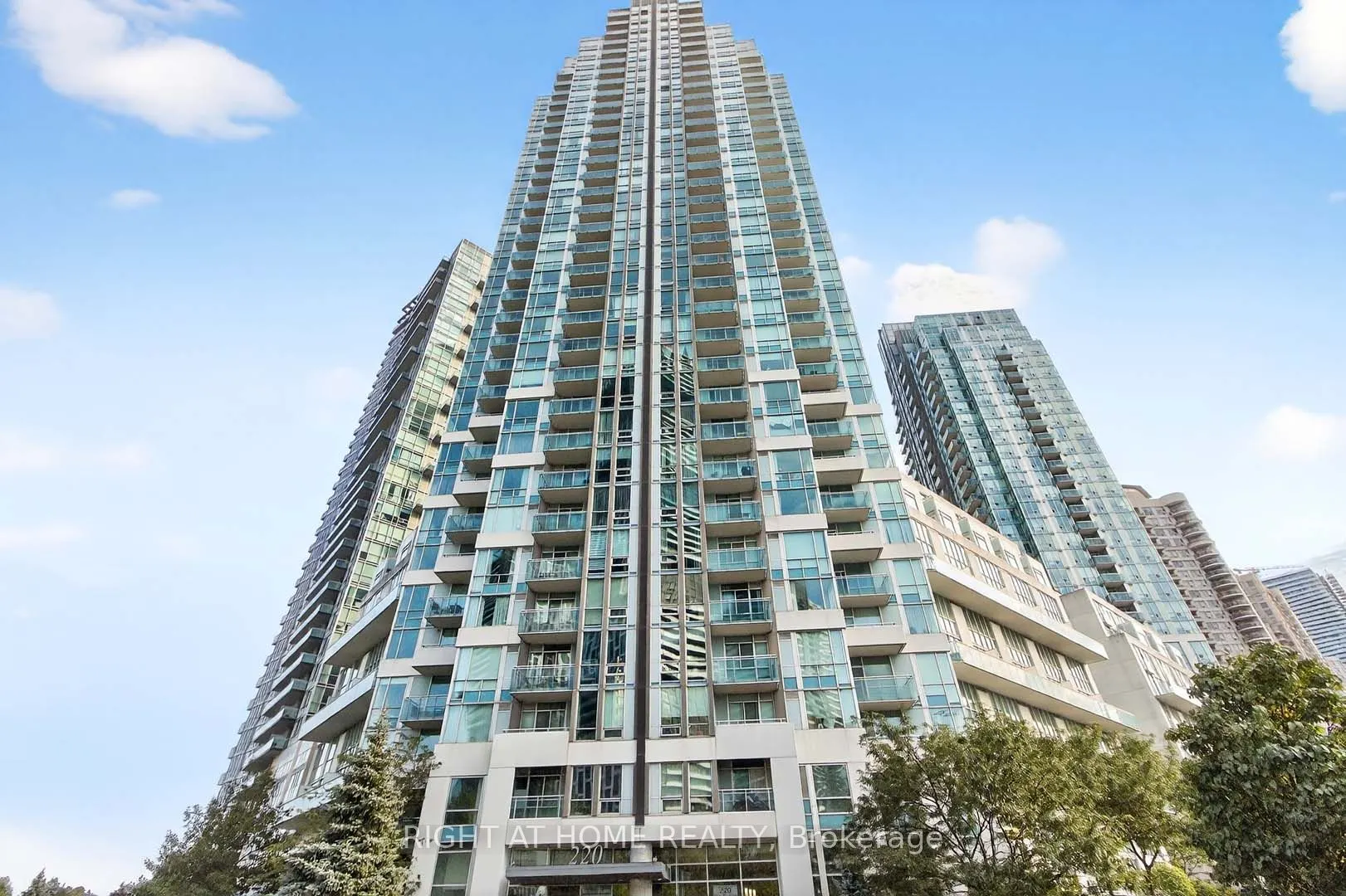 220 Burnhamthorpe Road W, #717