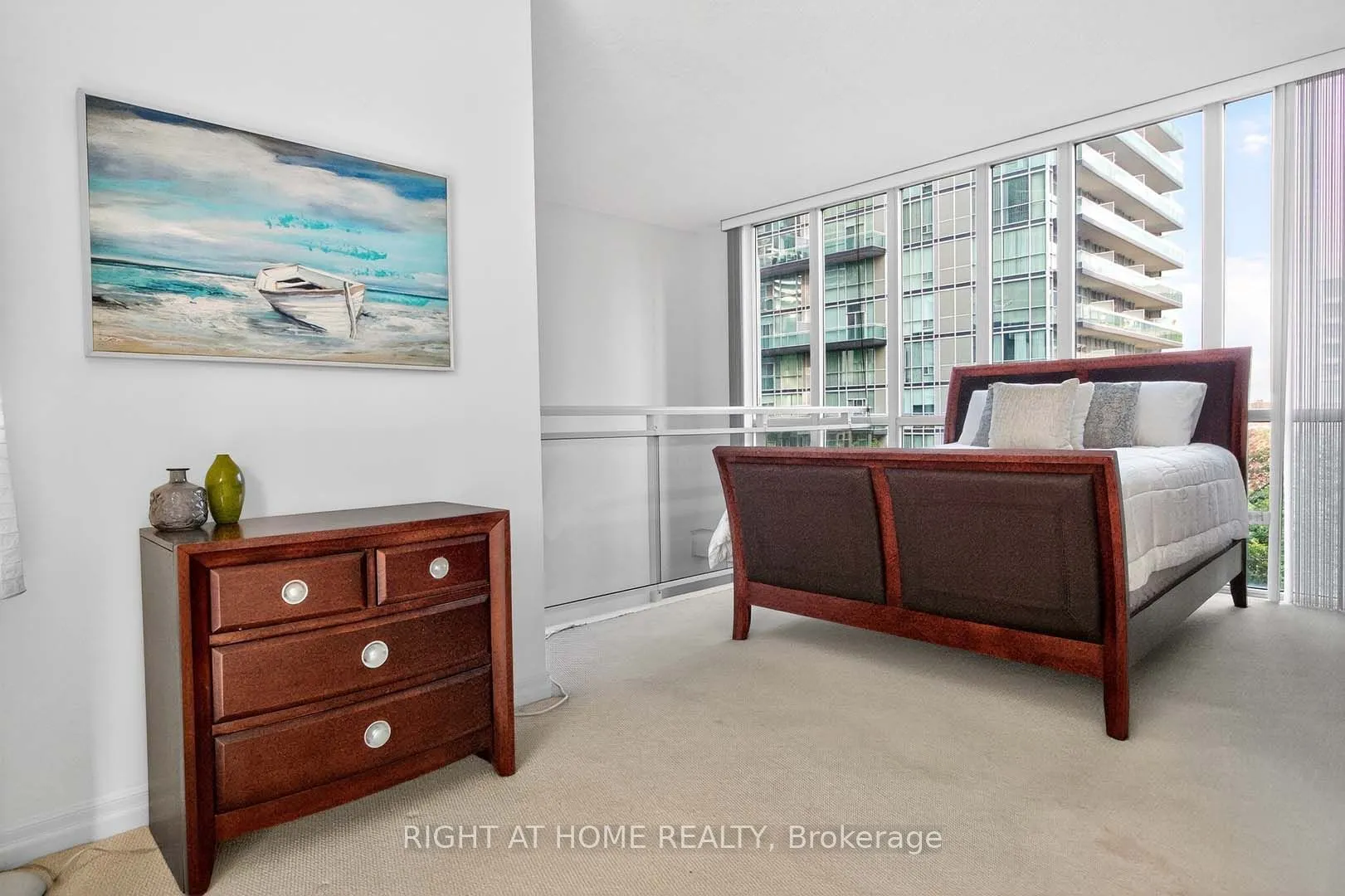 220 Burnhamthorpe Road W, #717