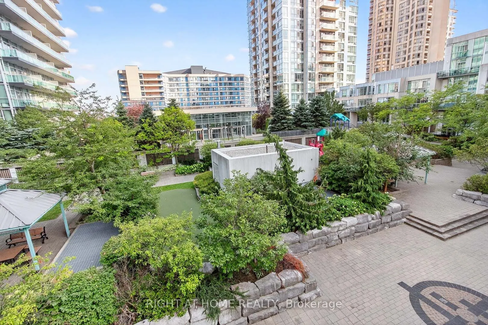 220 Burnhamthorpe Road W, #717