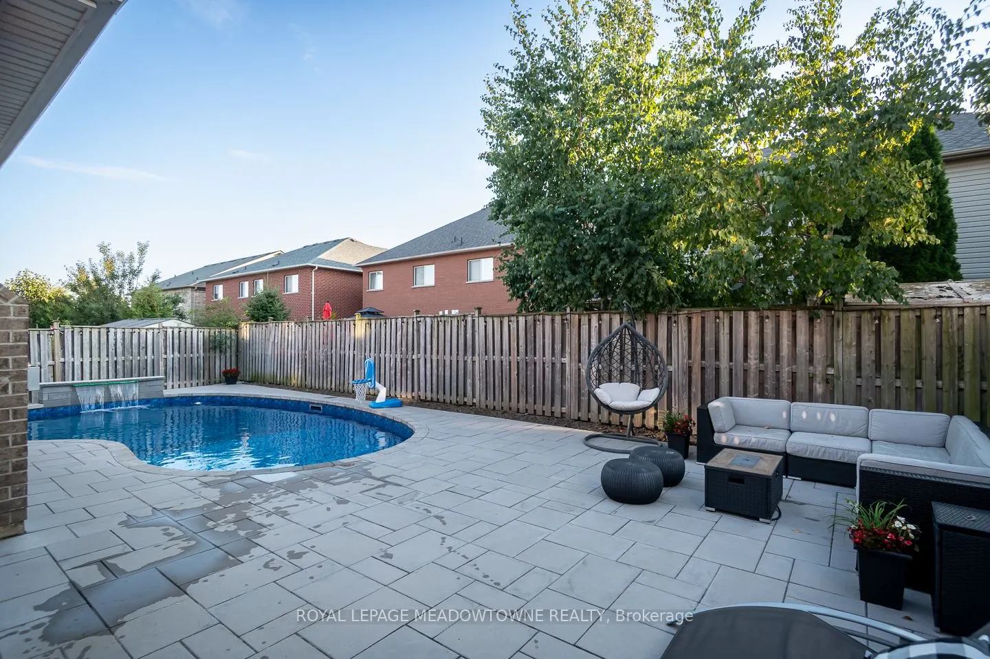 371 Alexander Crescent