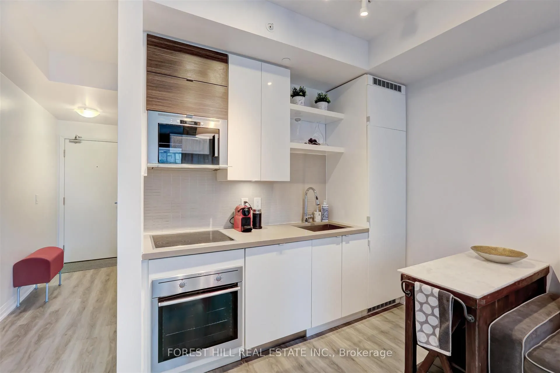 60 Annie Craig Drive, #614