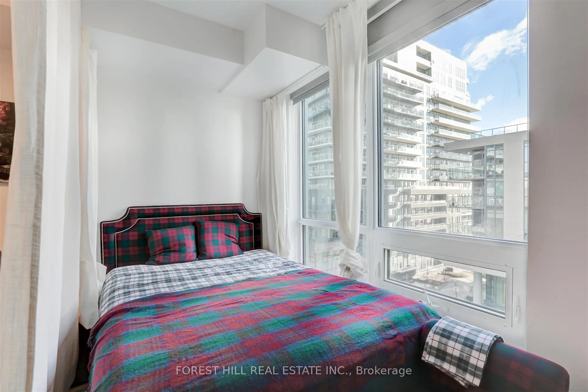 60 Annie Craig Drive, #614
