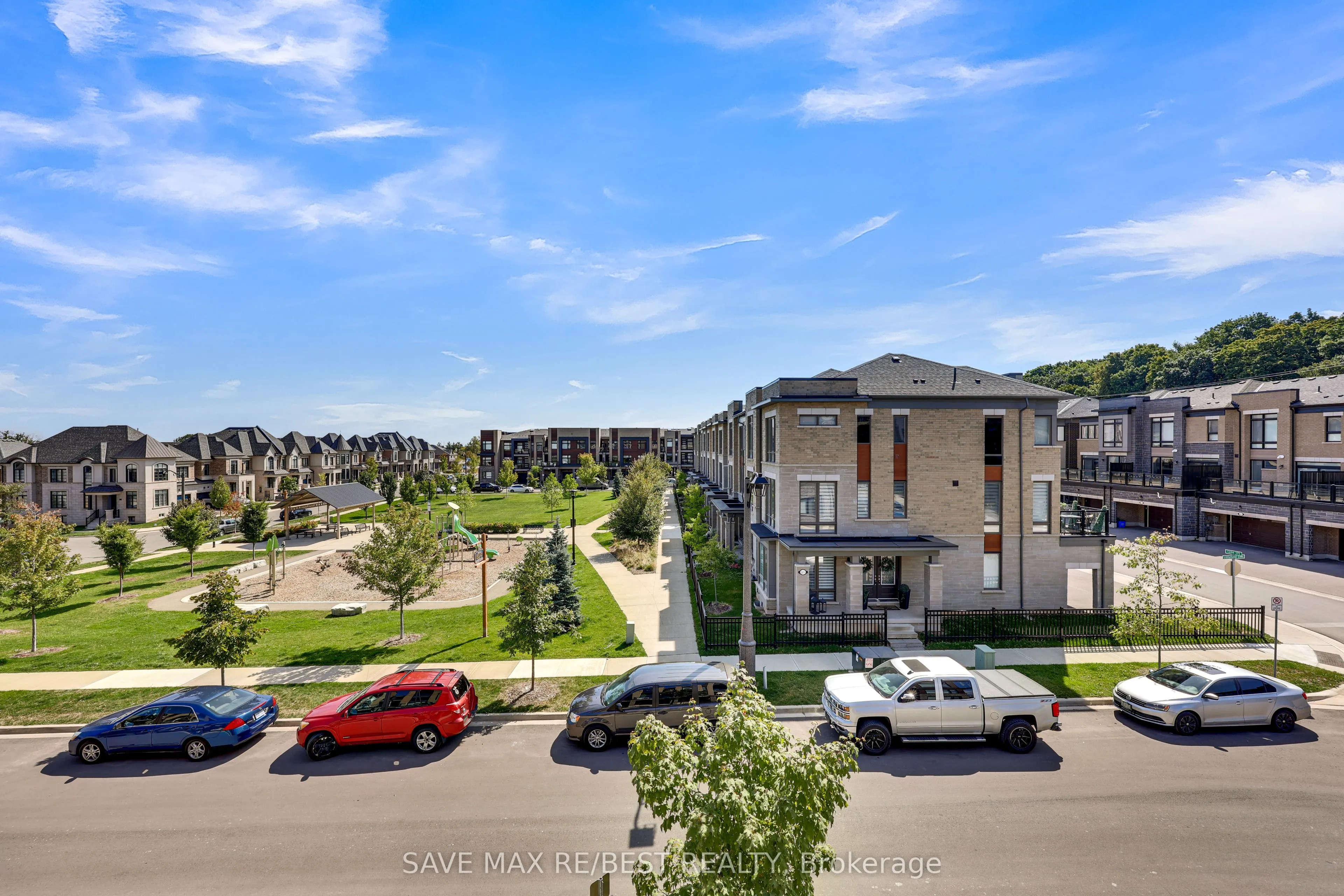 2536 Littlefield Crescent
