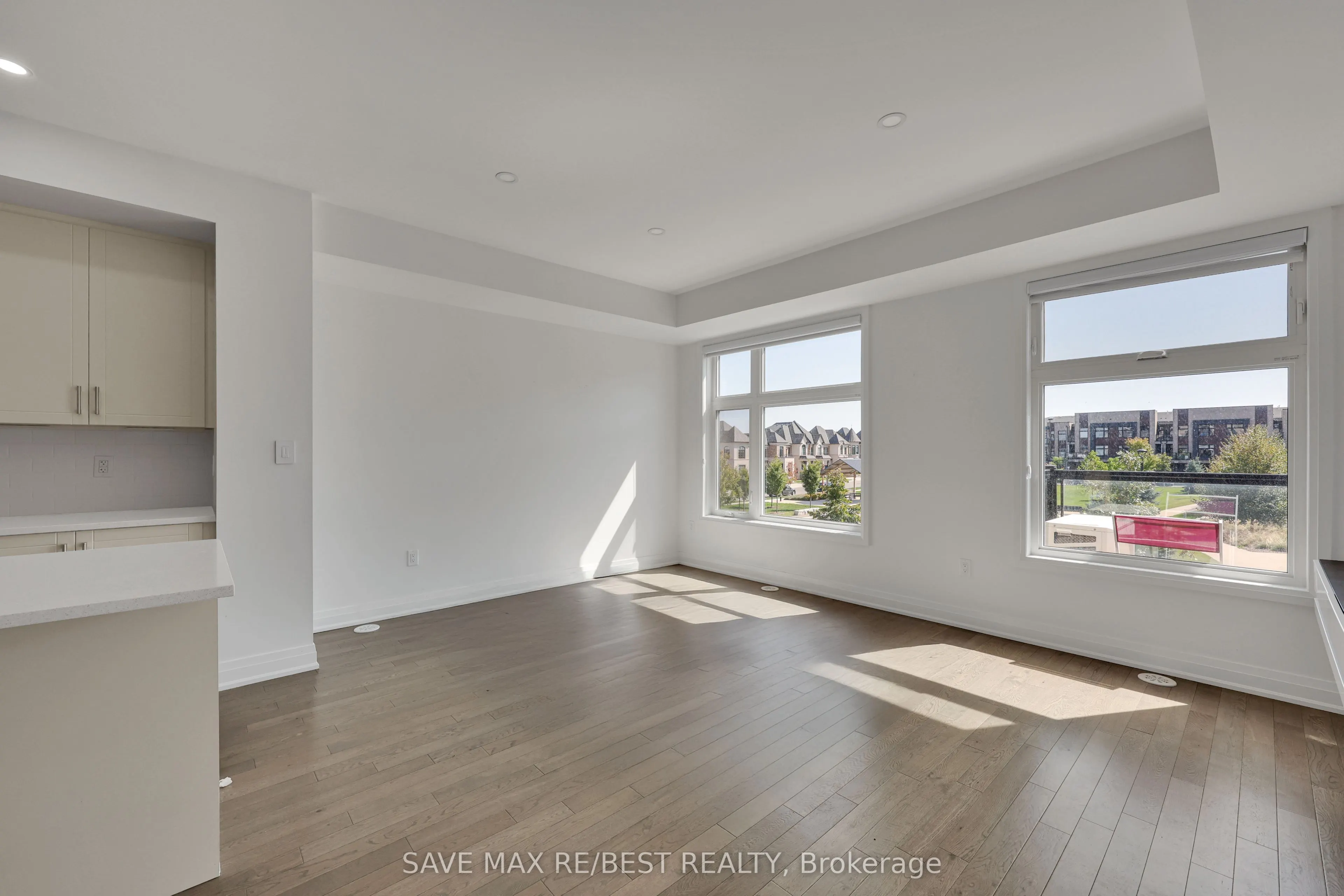 2536 Littlefield Crescent