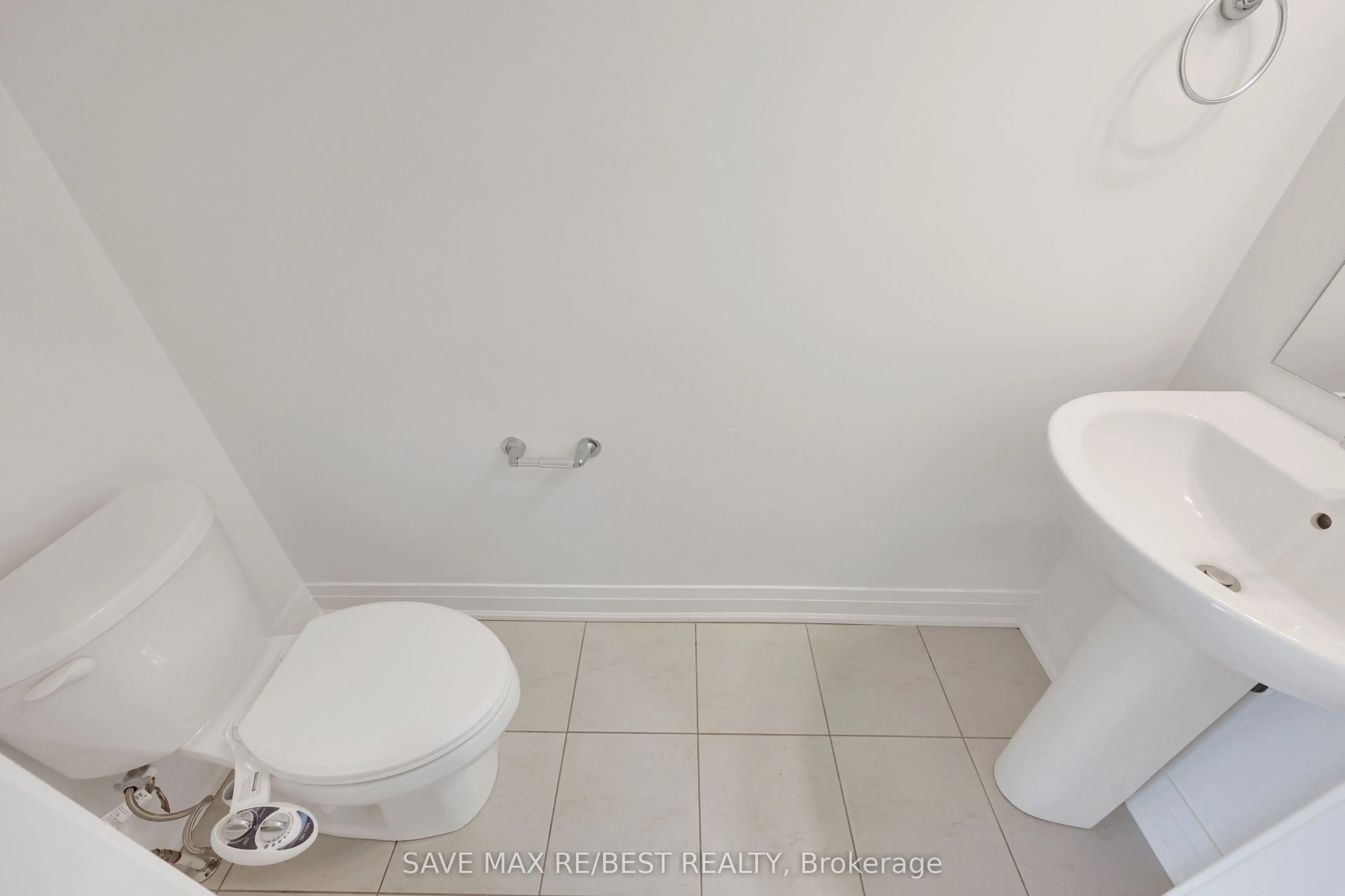 2536 Littlefield Crescent