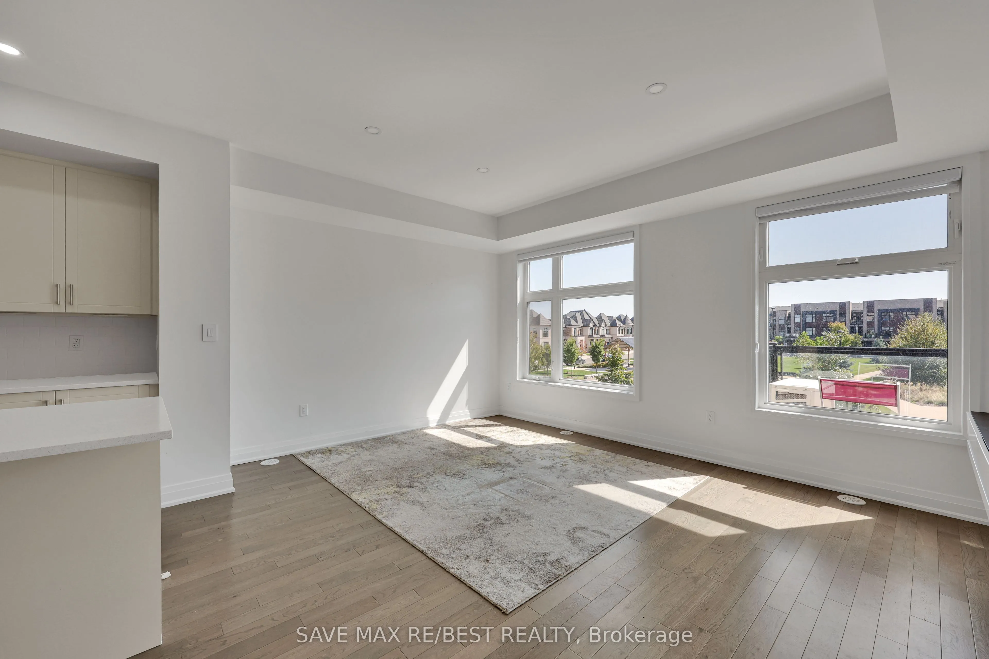 2536 Littlefield Crescent