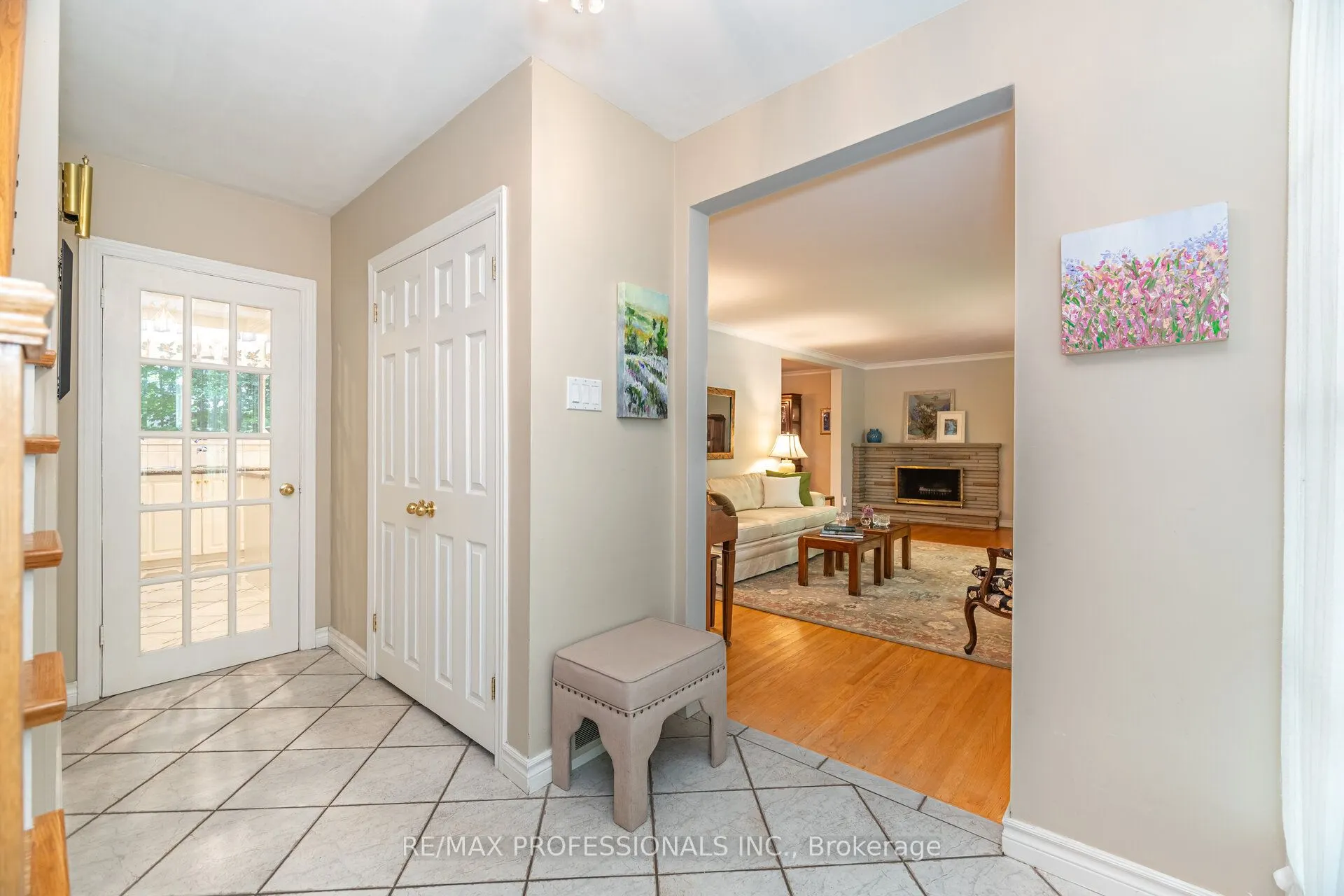 7 Queensborough Crescent