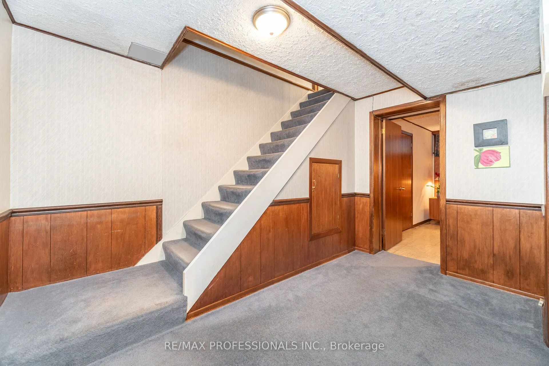 7 Queensborough Crescent