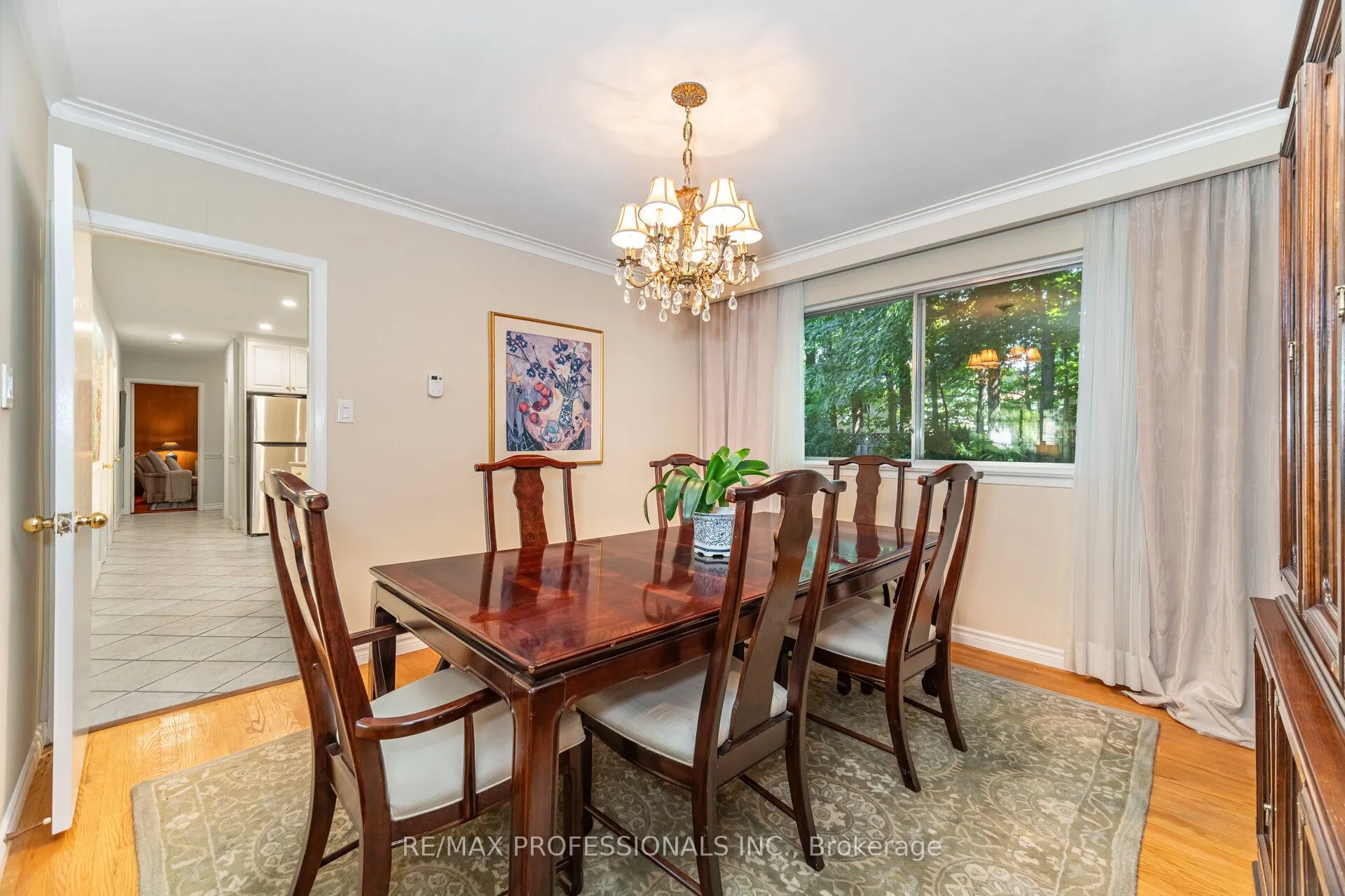 7 Queensborough Crescent