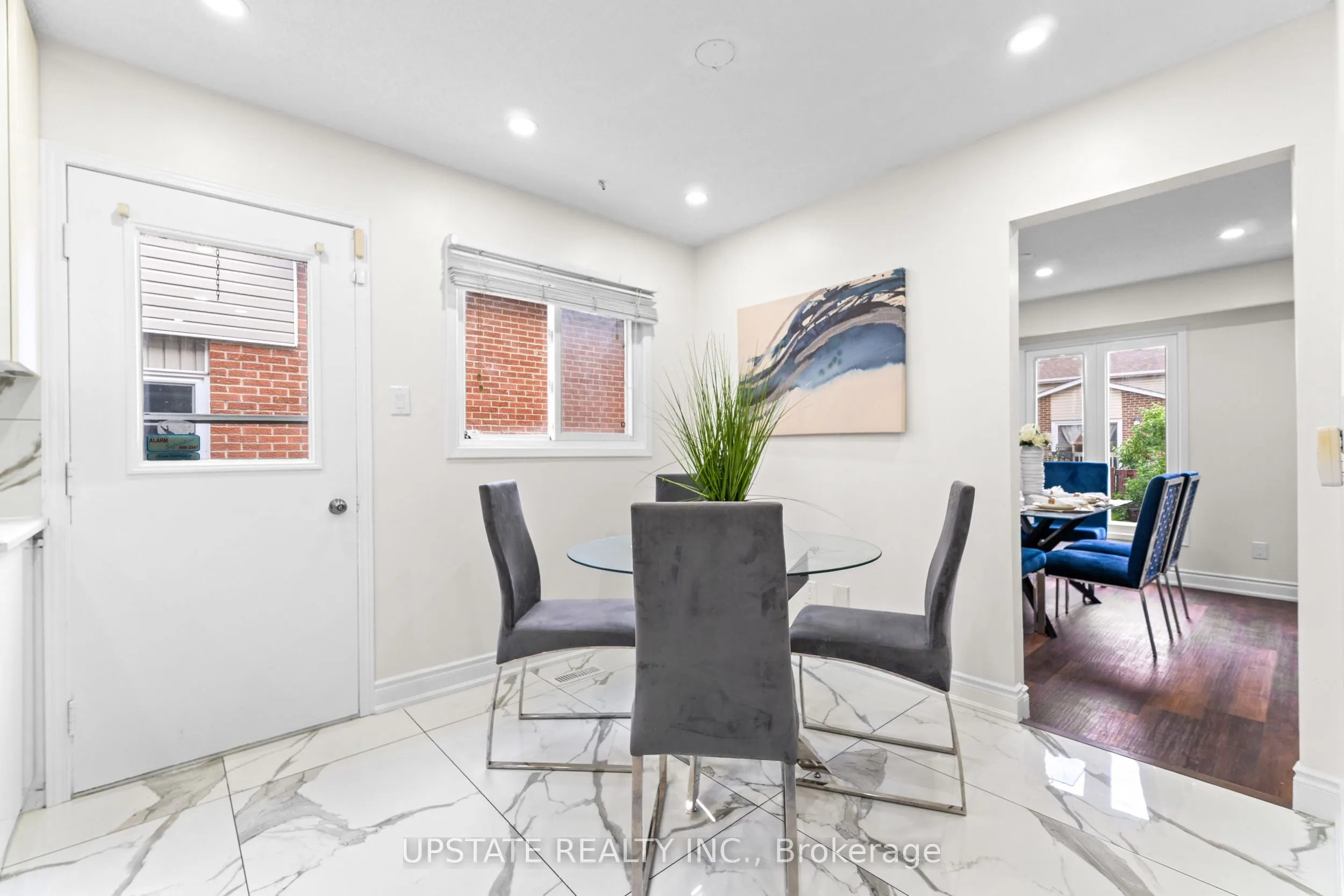 75 Winterfold Drive