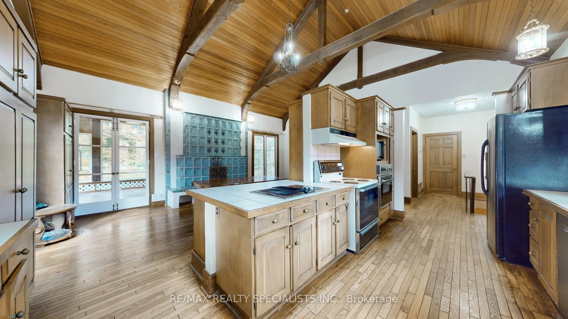 1251 Britannia Road