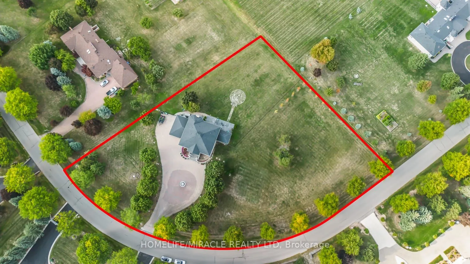 21 Bowman Avenue