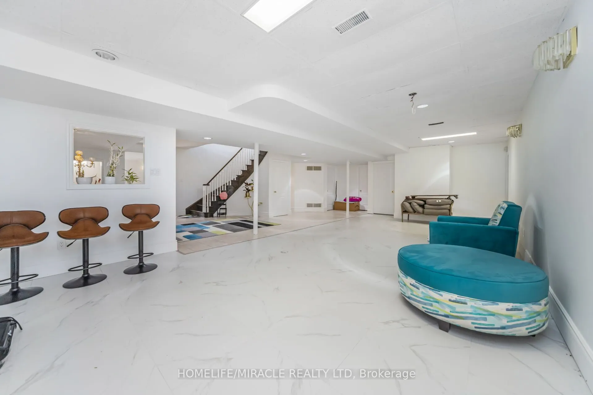 21 Bowman Avenue