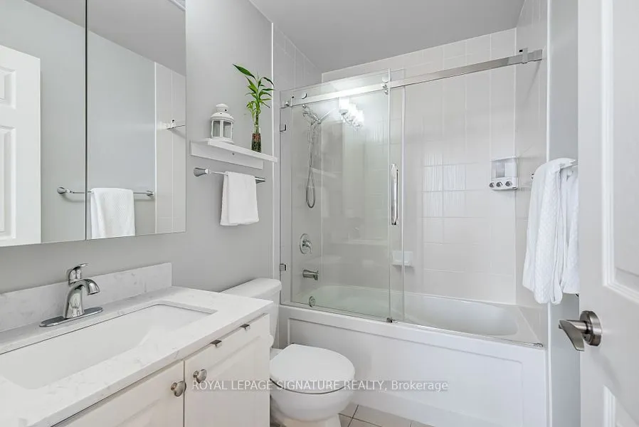 339 Rathburn Road W, #1805
