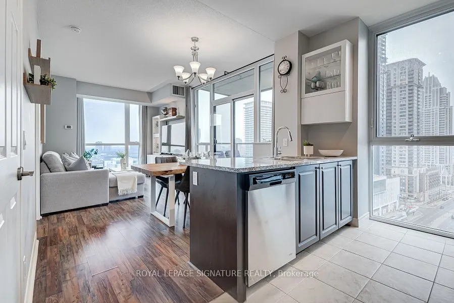 339 Rathburn Road W, #1805