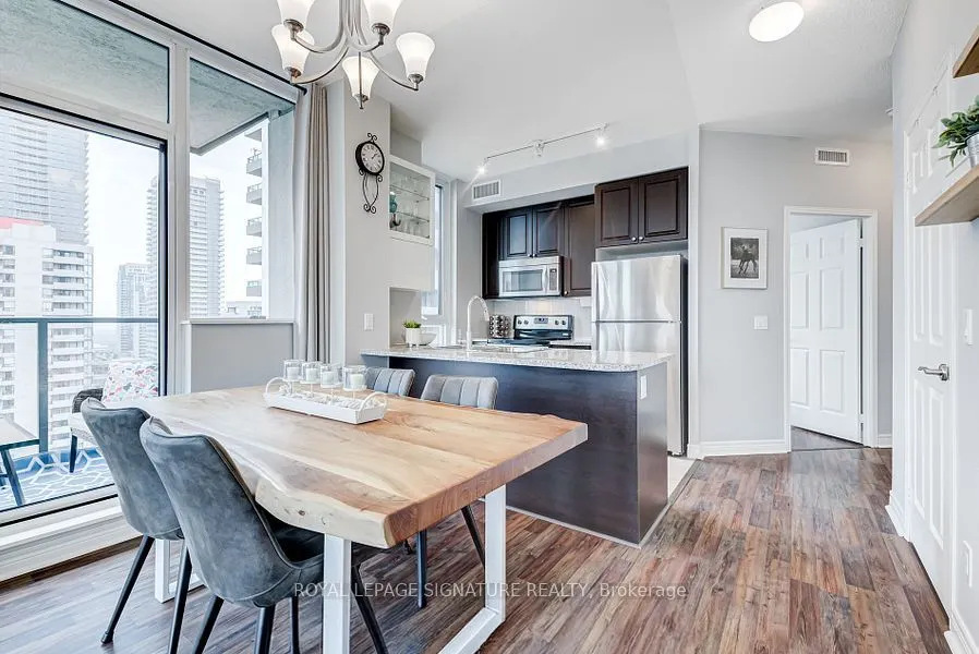 339 Rathburn Road W, #1805